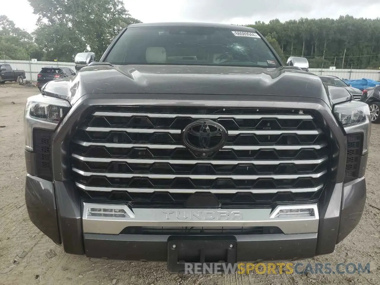 5 Photograph of a damaged car 5TFVC5DB7NX006902 TOYOTA TUNDRA 2022