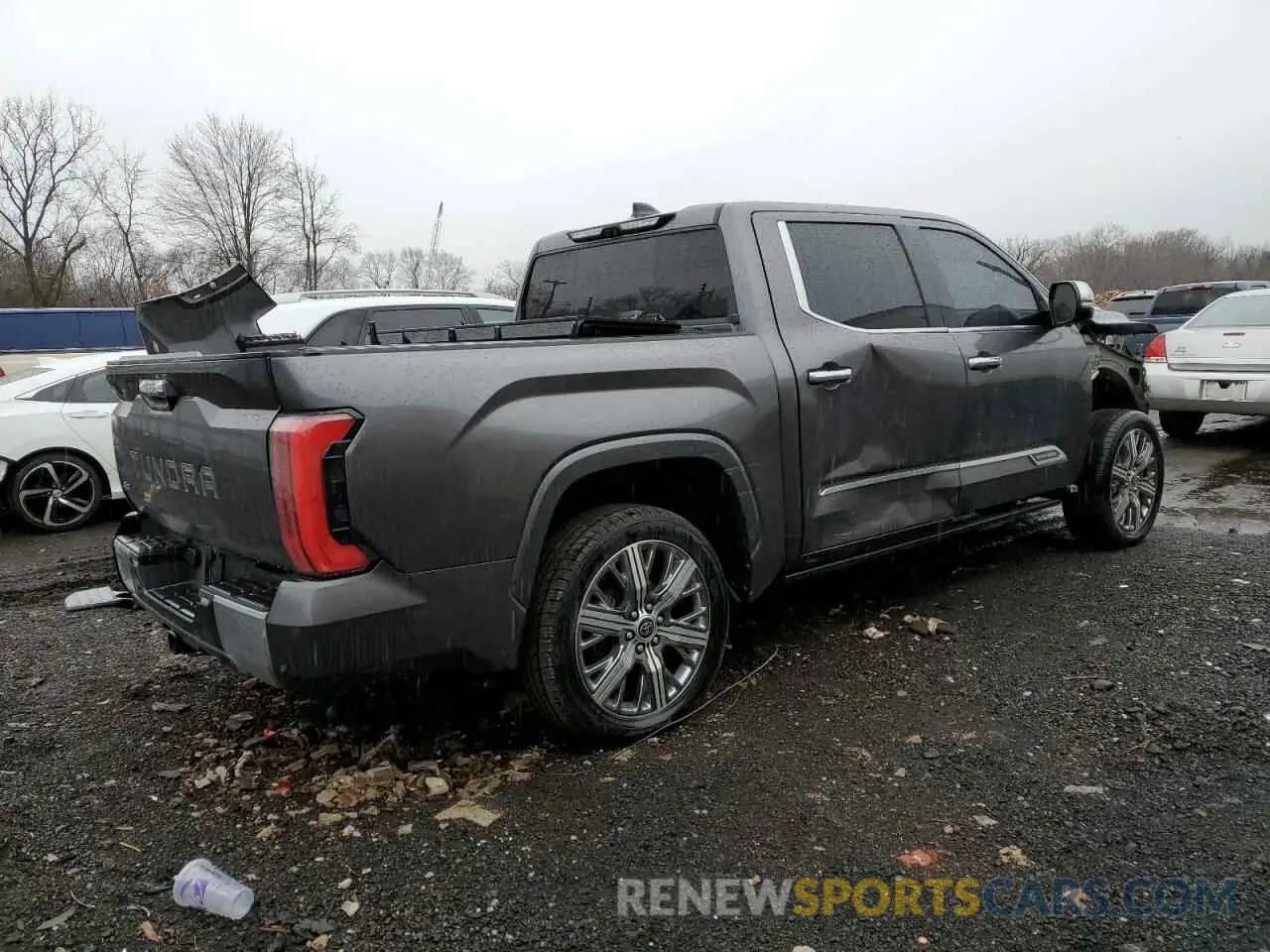 3 Photograph of a damaged car 5TFVC5DB9NX007727 TOYOTA TUNDRA 2022