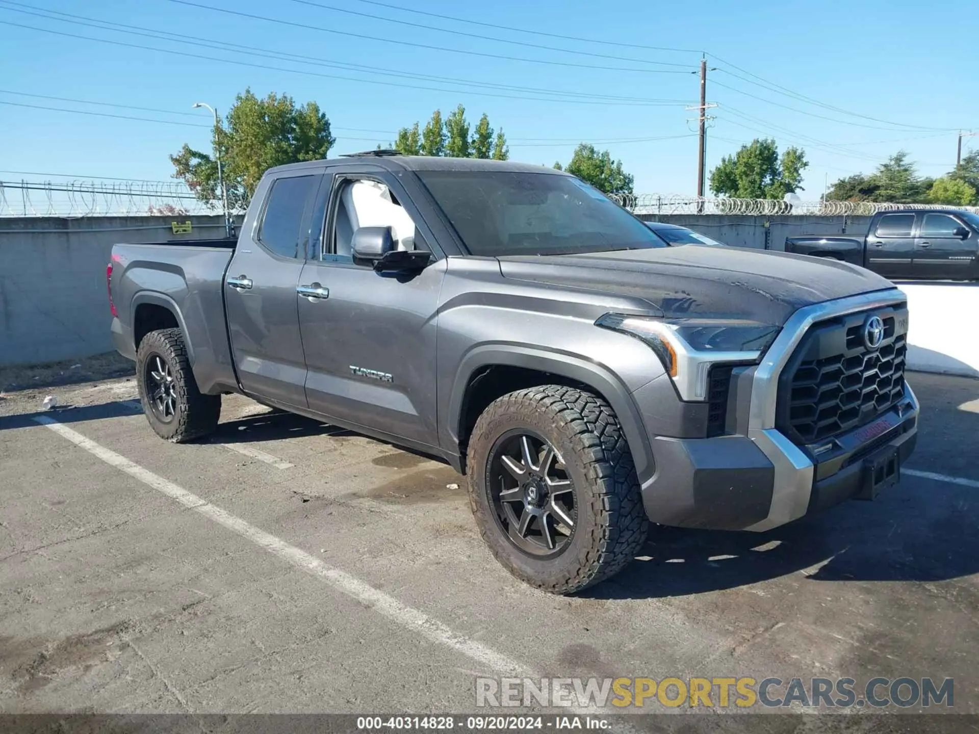 1 Photograph of a damaged car 5TFJA5DA1PX084364 TOYOTA TUNDRA 2023