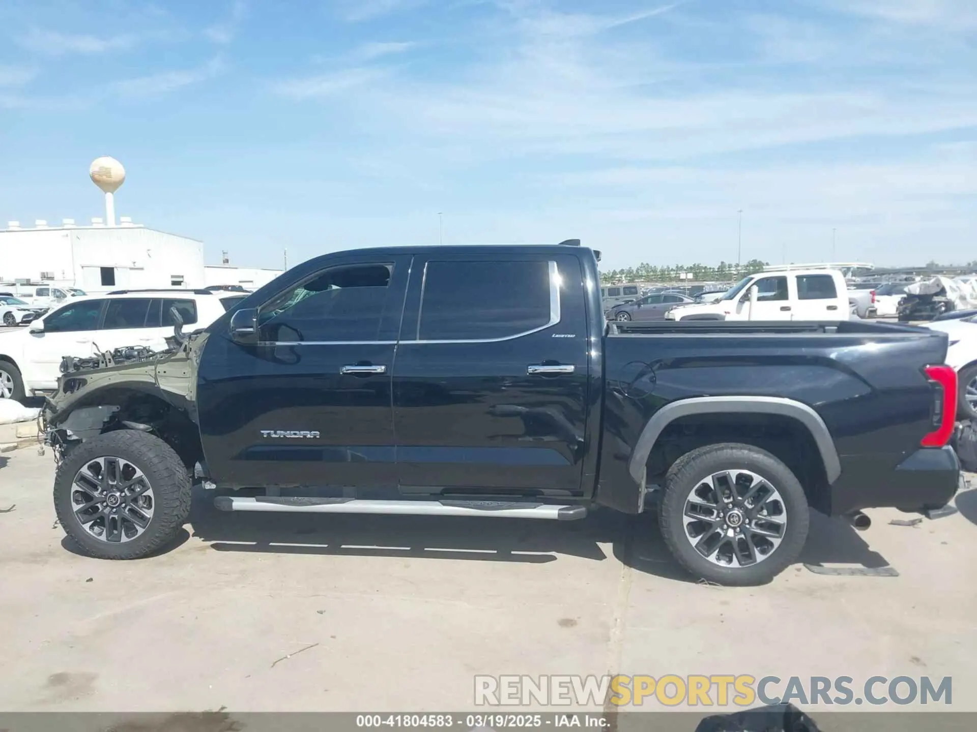 15 Photograph of a damaged car 5TFJA5DB1PX081697 TOYOTA TUNDRA 2023