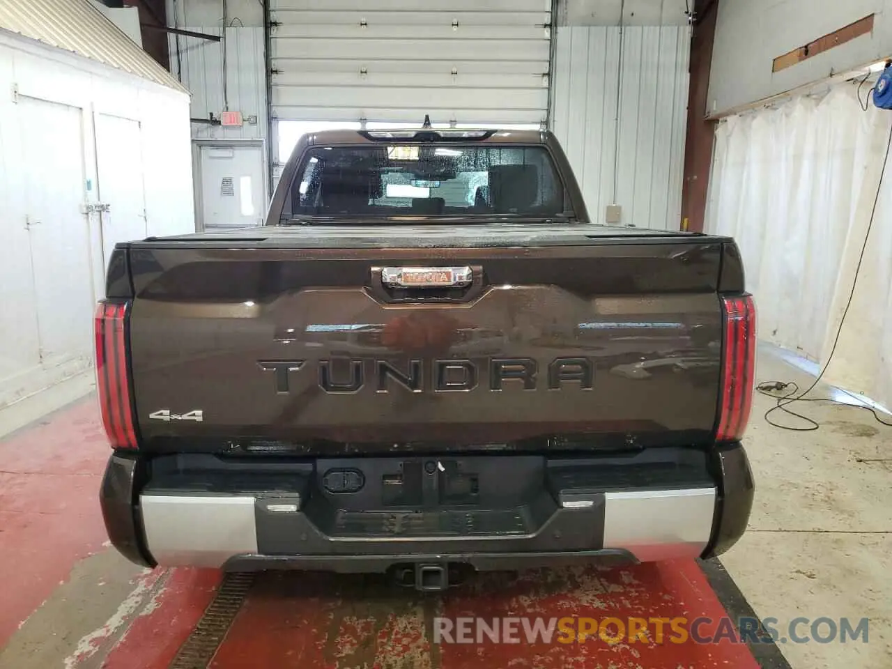 6 Photograph of a damaged car 5TFJA5DB2PX088190 TOYOTA TUNDRA 2023