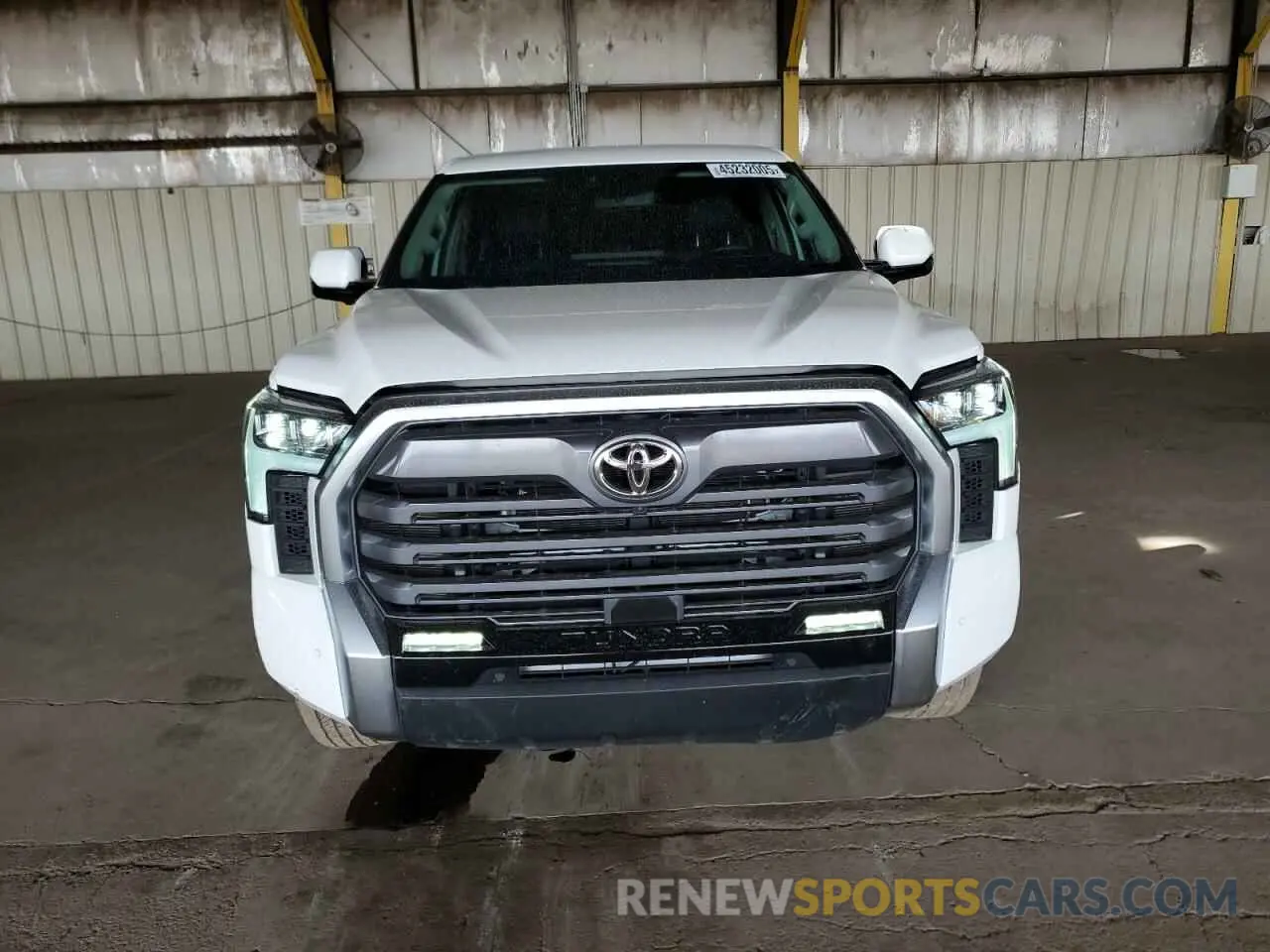 5 Photograph of a damaged car 5TFJA5DB2PX104372 TOYOTA TUNDRA 2023