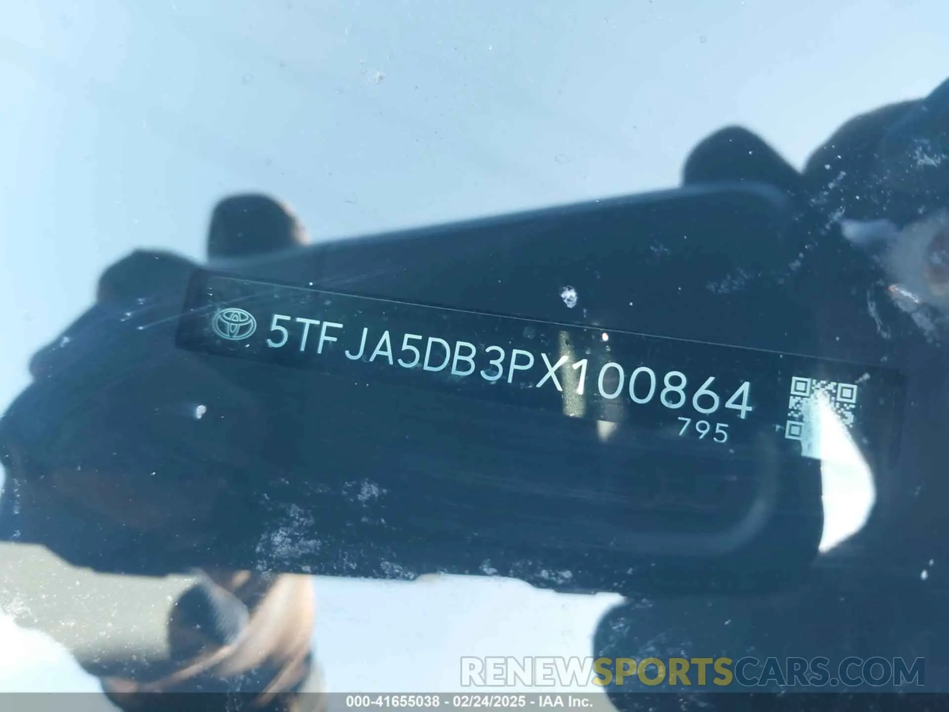 9 Photograph of a damaged car 5TFJA5DB3PX100864 TOYOTA TUNDRA 2023