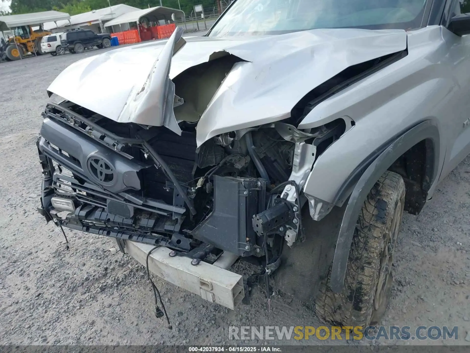 6 Photograph of a damaged car 5TFJA5DB8PX092311 TOYOTA TUNDRA 2023