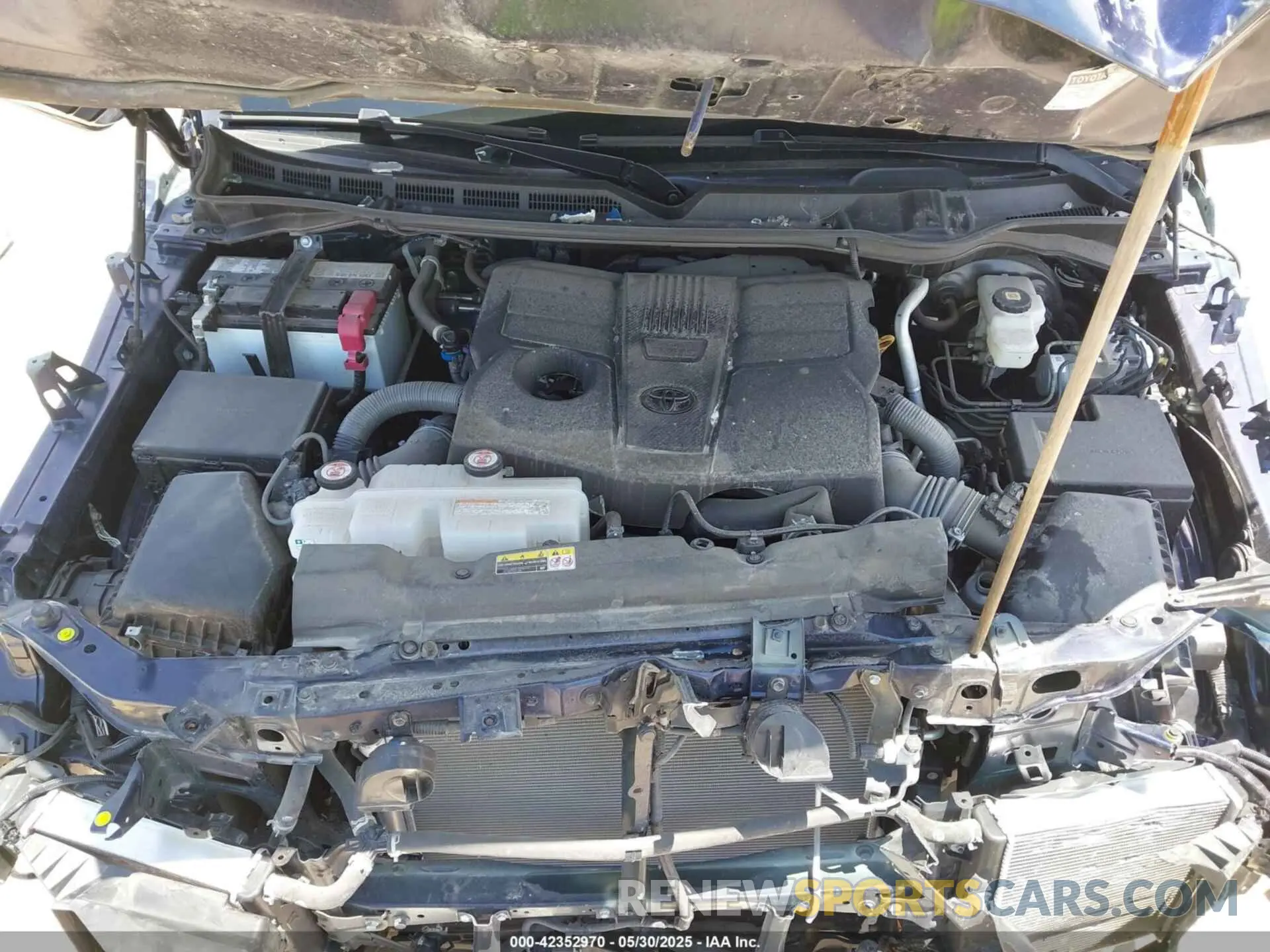 10 Photograph of a damaged car 5TFJA5DB9PX117183 TOYOTA TUNDRA 2023