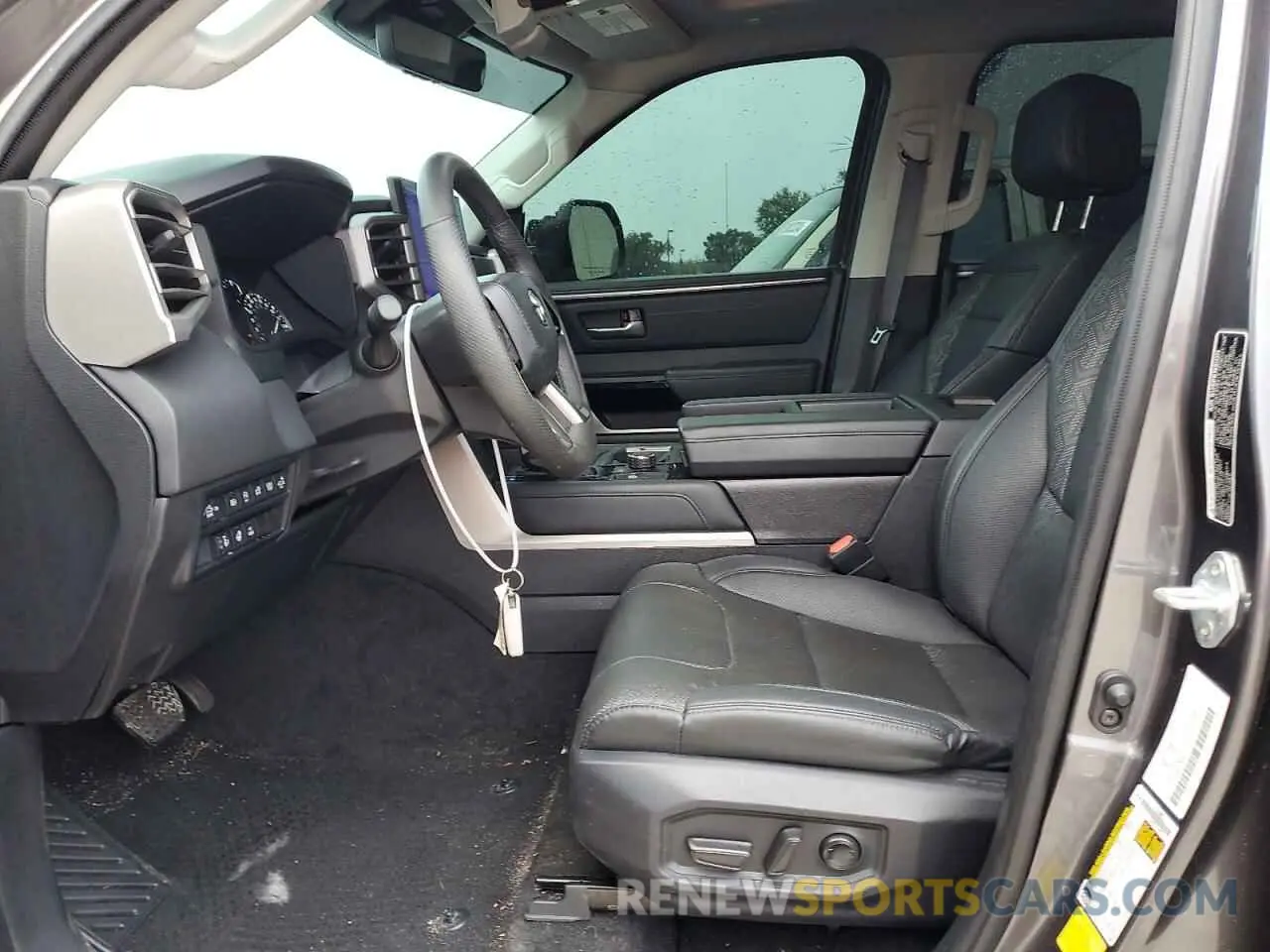 7 Photograph of a damaged car 5TFJA5DBXPX123686 TOYOTA TUNDRA 2023