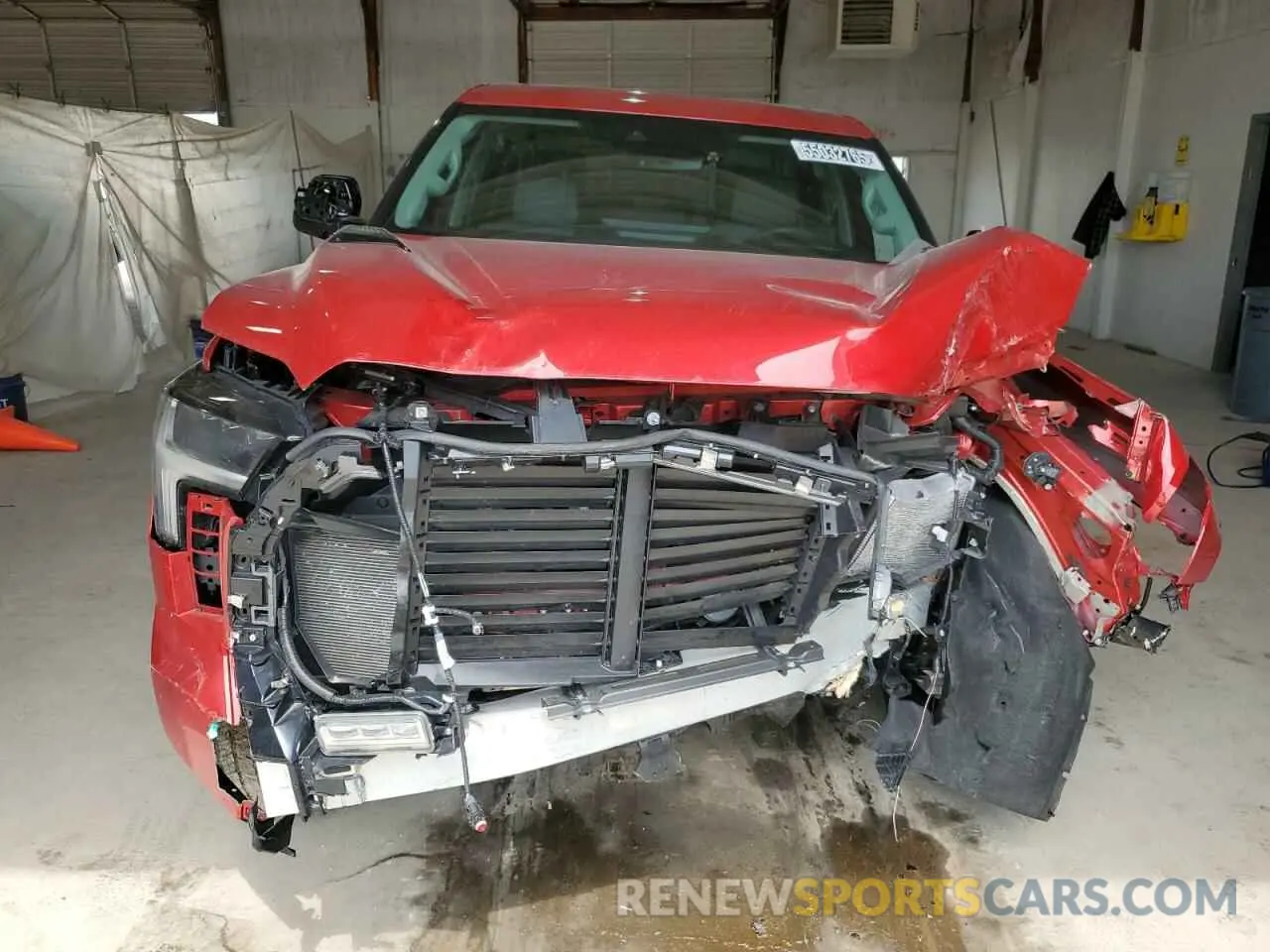 5 Photograph of a damaged car 5TFJC5DB5PX037745 TOYOTA TUNDRA 2023