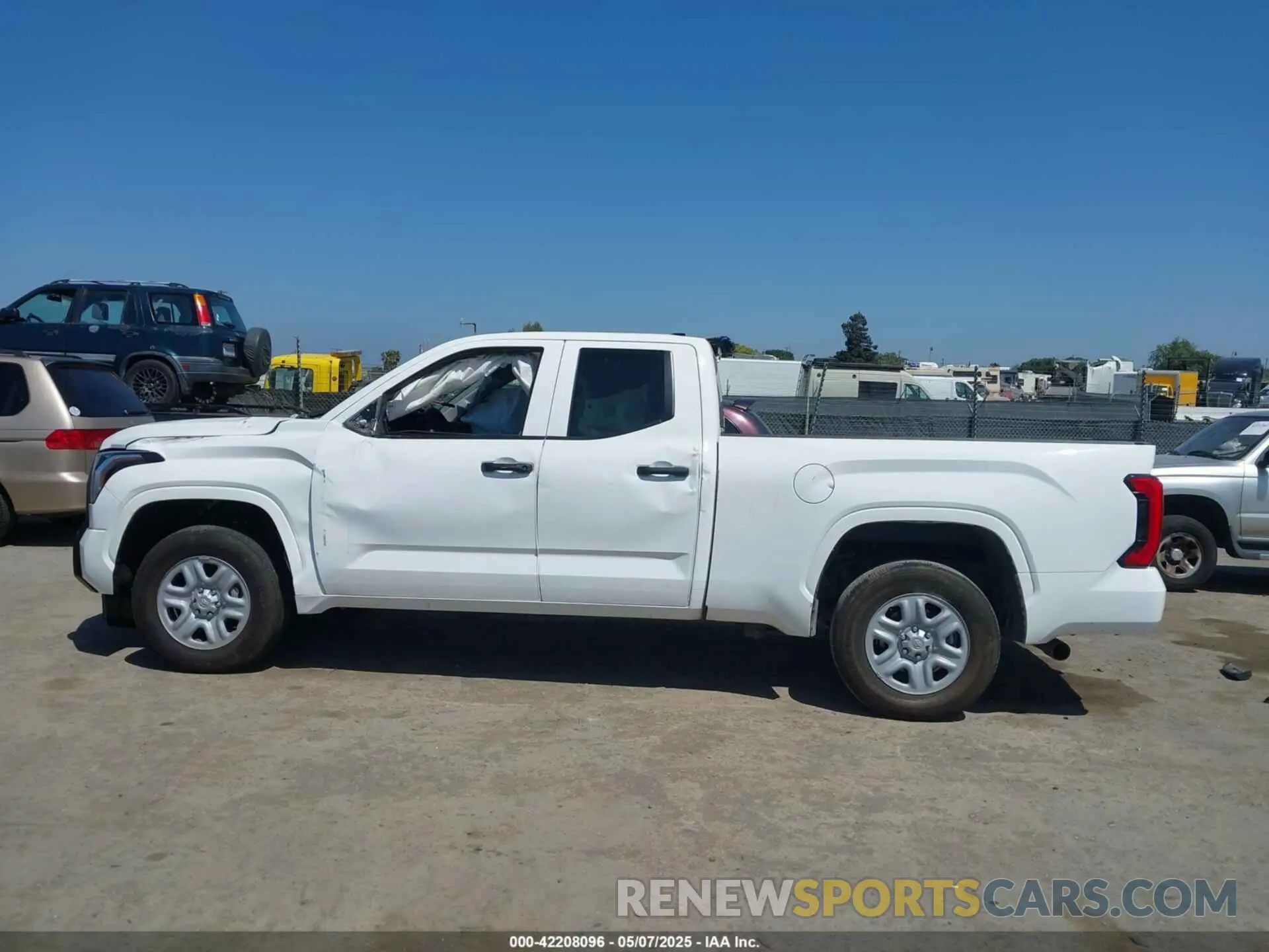 14 Photograph of a damaged car 5TFKB5AA9PX025228 TOYOTA TUNDRA 2023