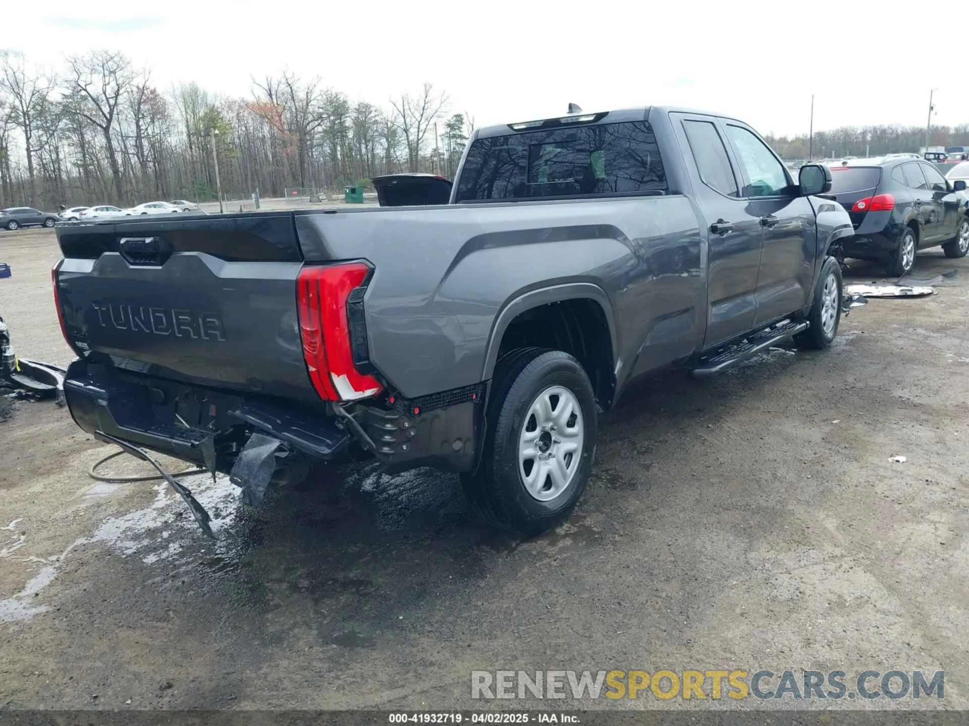 4 Photograph of a damaged car 5TFKB5GDXPX002218 TOYOTA TUNDRA 2023