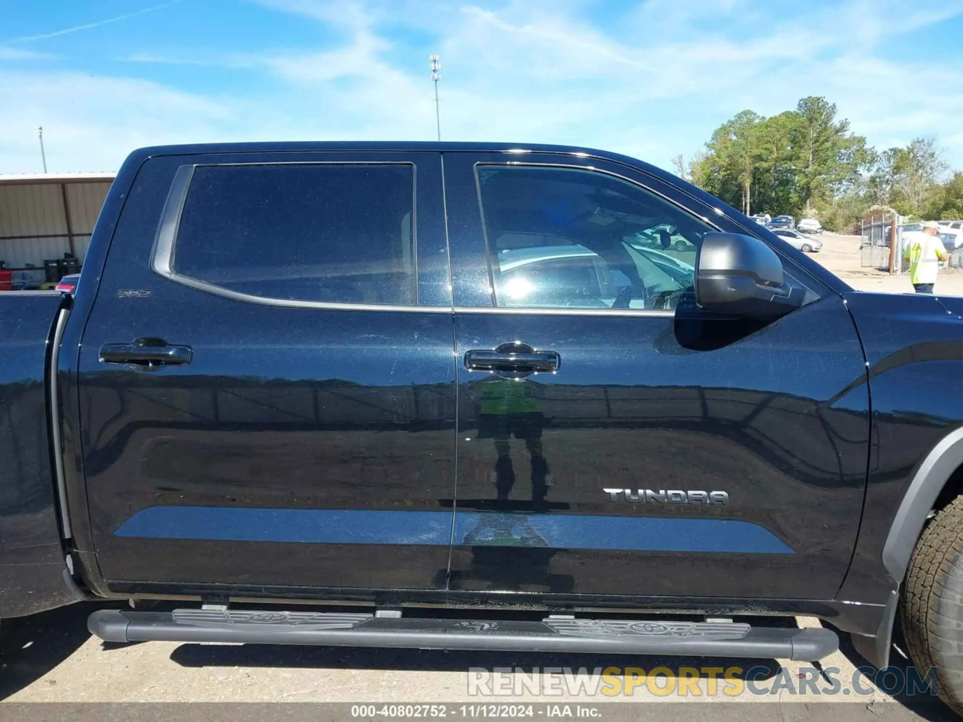 14 Photograph of a damaged car 5TFLA5AB4PX026142 TOYOTA TUNDRA 2023
