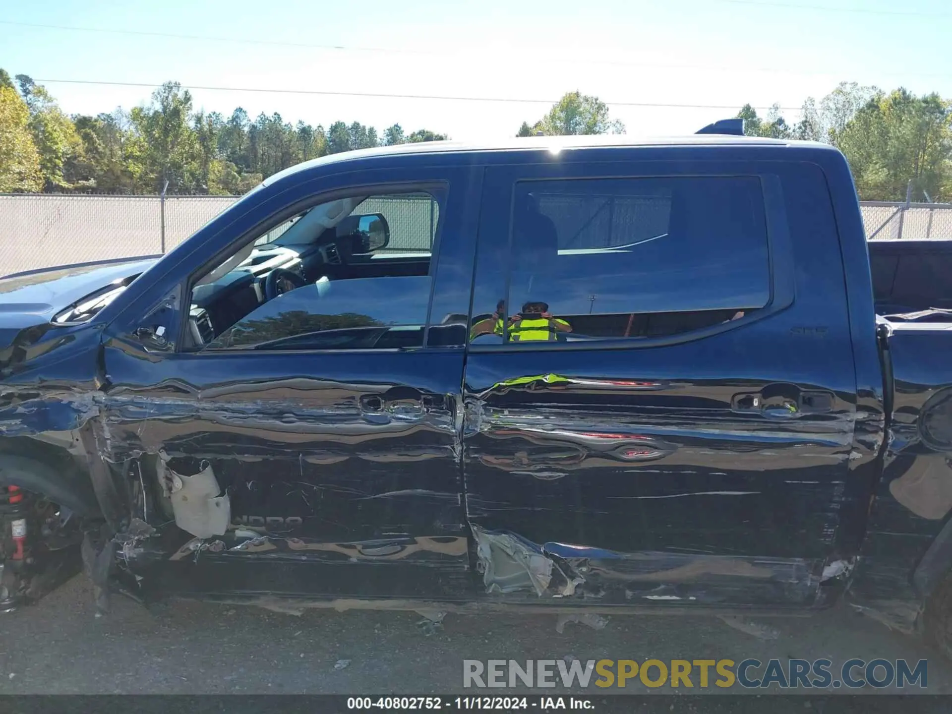 15 Photograph of a damaged car 5TFLA5AB4PX026142 TOYOTA TUNDRA 2023