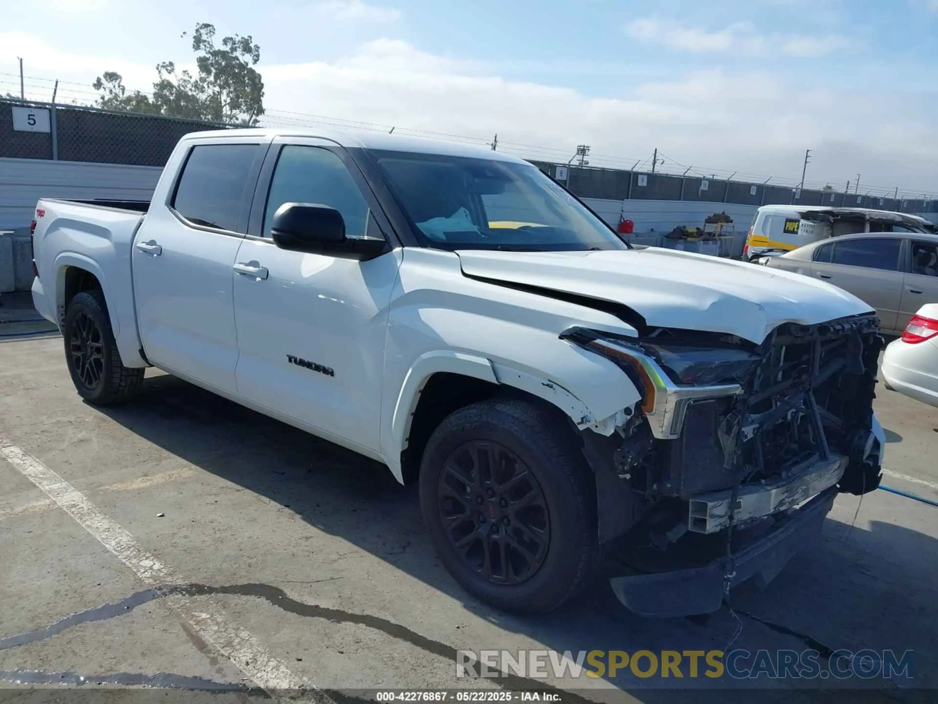 1 Photograph of a damaged car 5TFLA5AB5PX023427 TOYOTA TUNDRA 2023