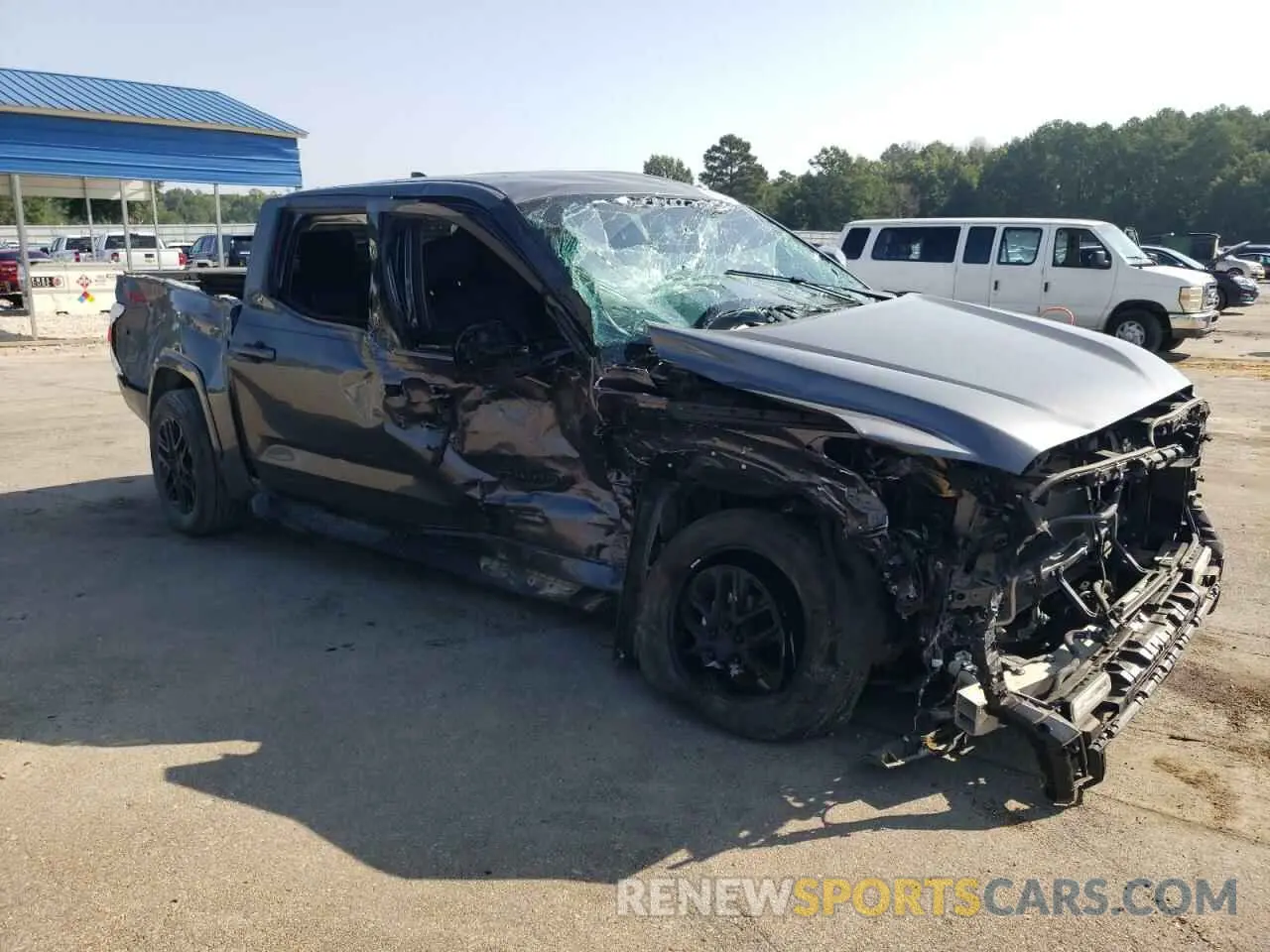 4 Photograph of a damaged car 5TFLA5ABXPX021351 TOYOTA TUNDRA 2023