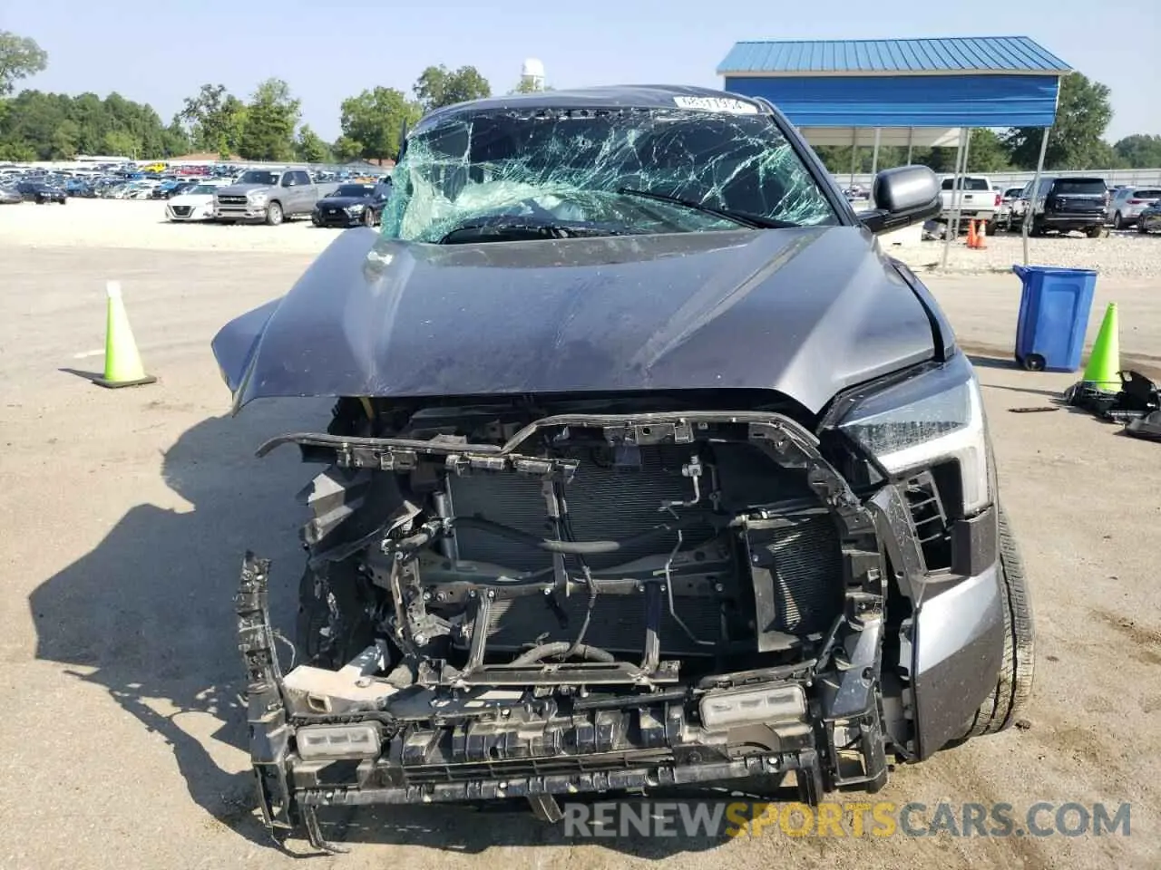 5 Photograph of a damaged car 5TFLA5ABXPX021351 TOYOTA TUNDRA 2023
