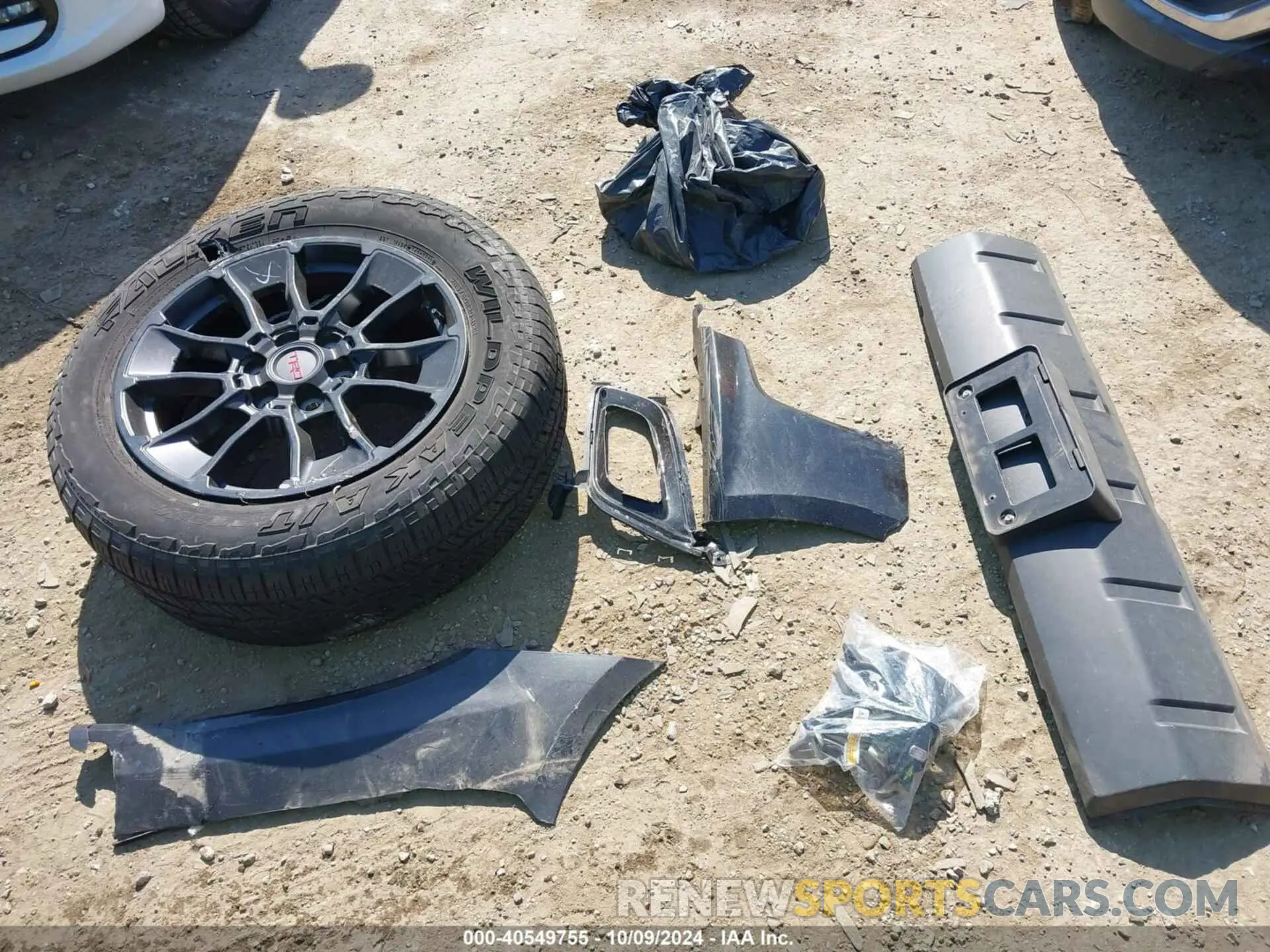 12 Photograph of a damaged car 5TFLA5DA8PX077338 TOYOTA TUNDRA 2023