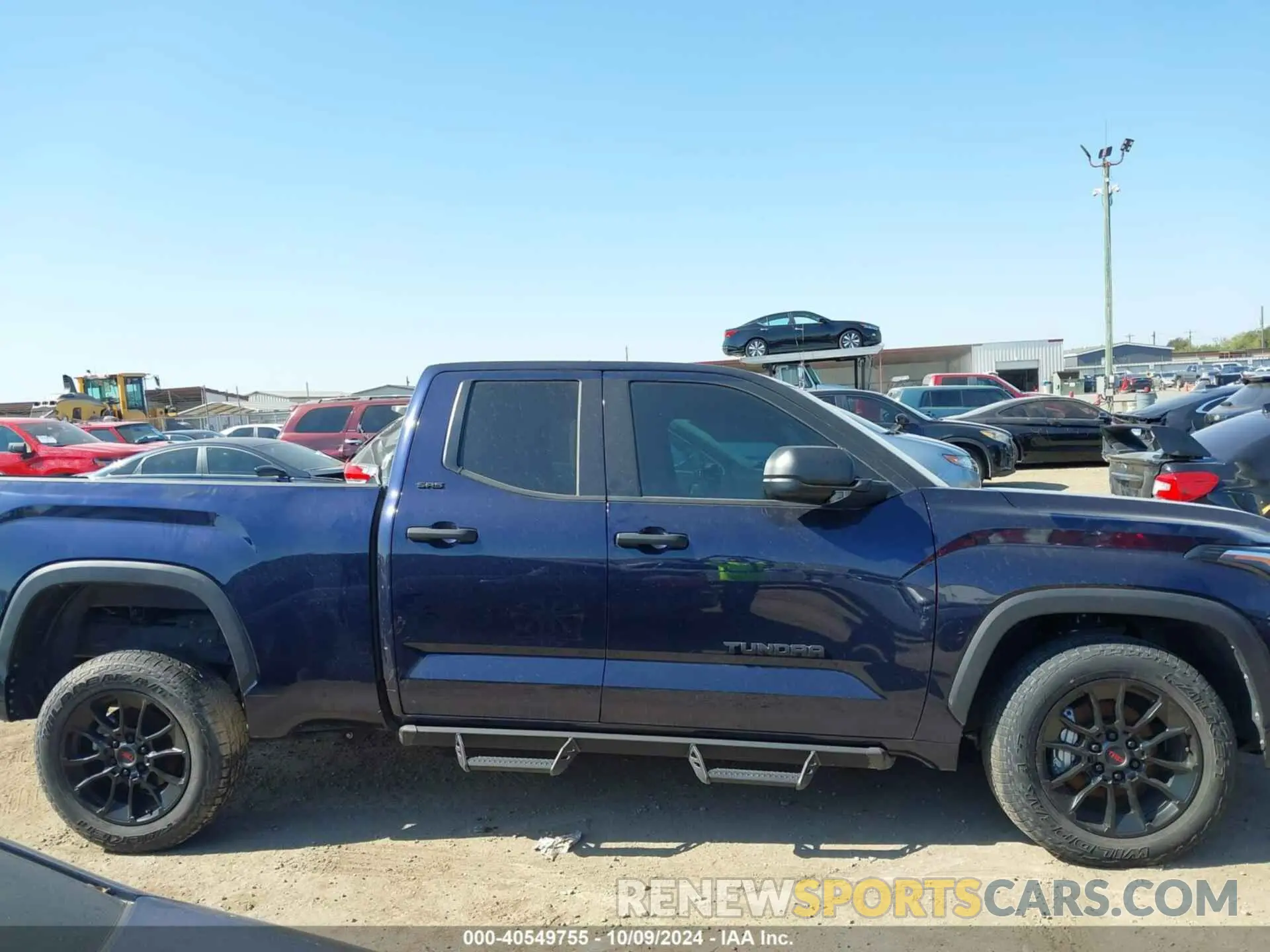 14 Photograph of a damaged car 5TFLA5DA8PX077338 TOYOTA TUNDRA 2023