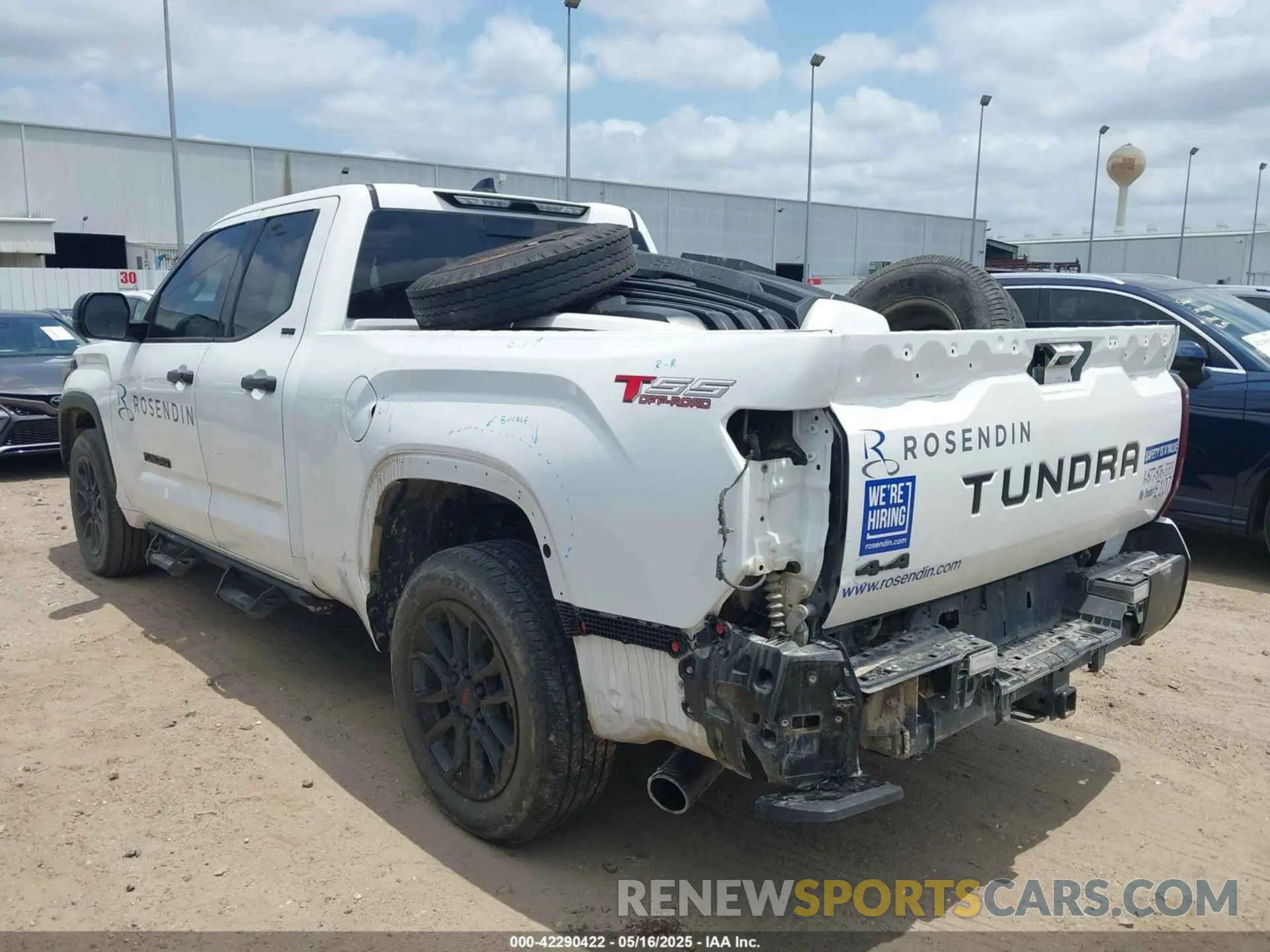 3 Photograph of a damaged car 5TFLA5DAXPX092004 TOYOTA TUNDRA 2023