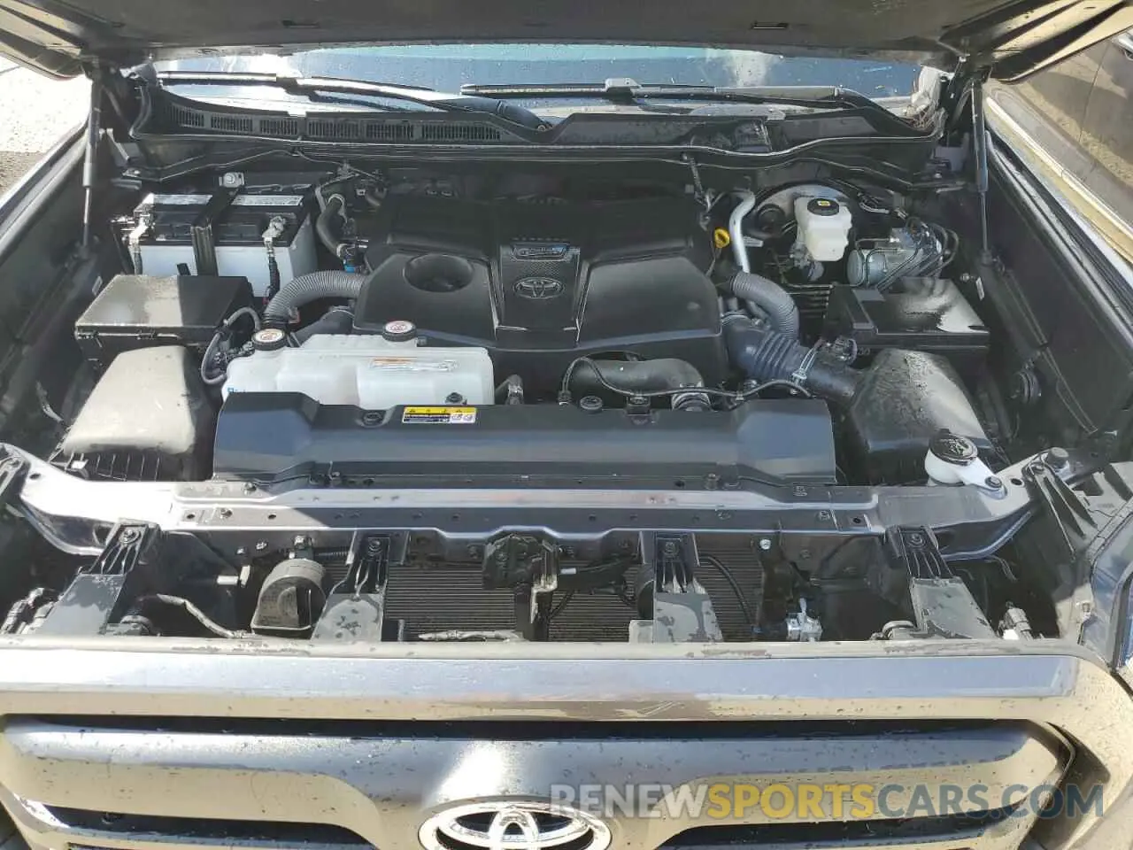 12 Photograph of a damaged car 5TFLA5DB0PX095406 TOYOTA TUNDRA 2023