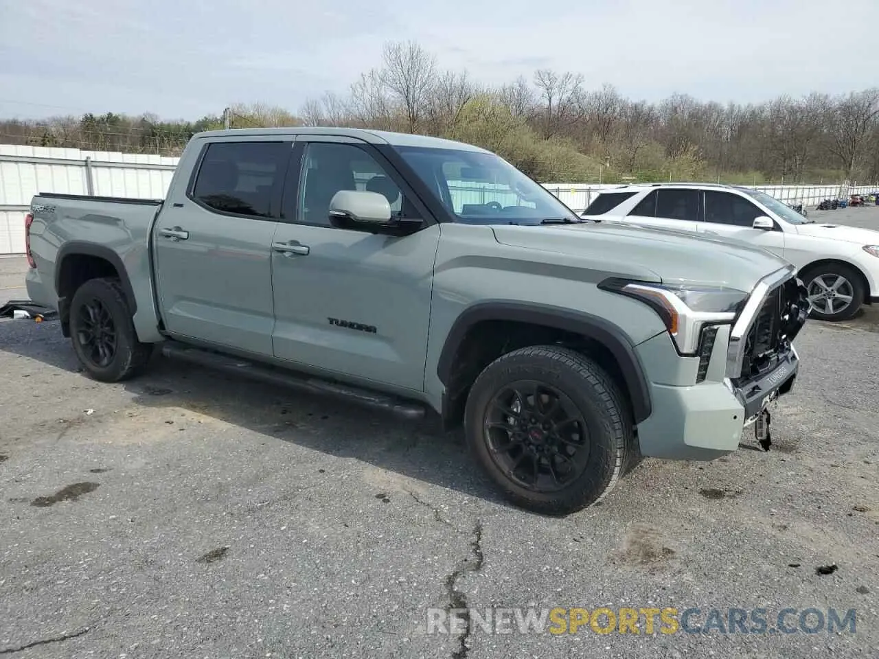 4 Photograph of a damaged car 5TFLA5DB0PX099696 TOYOTA TUNDRA 2023