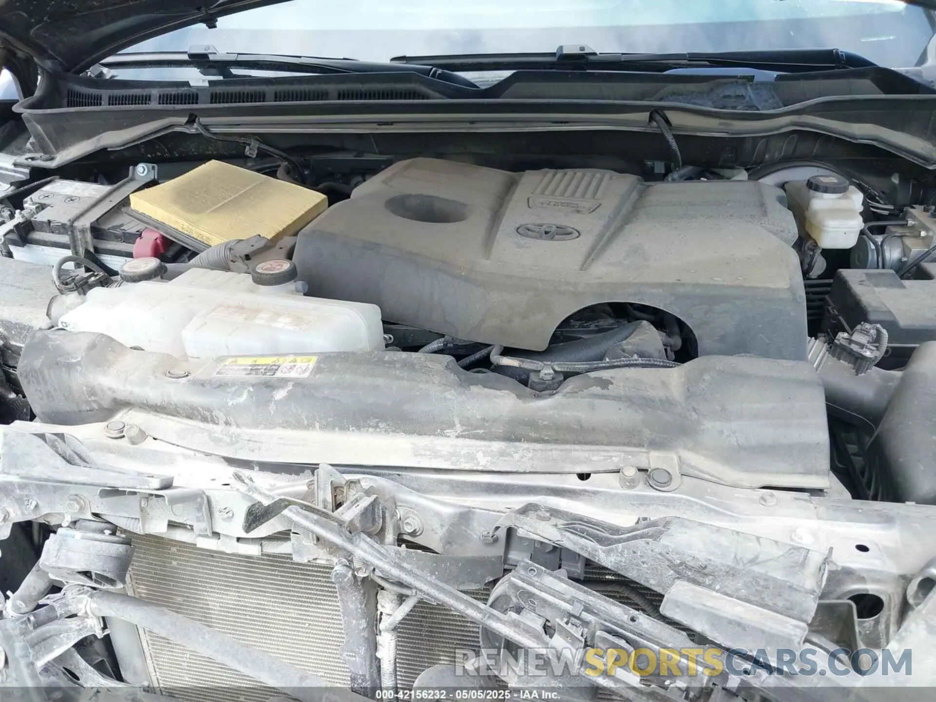 10 Photograph of a damaged car 5TFLA5DB0PX109417 TOYOTA TUNDRA 2023