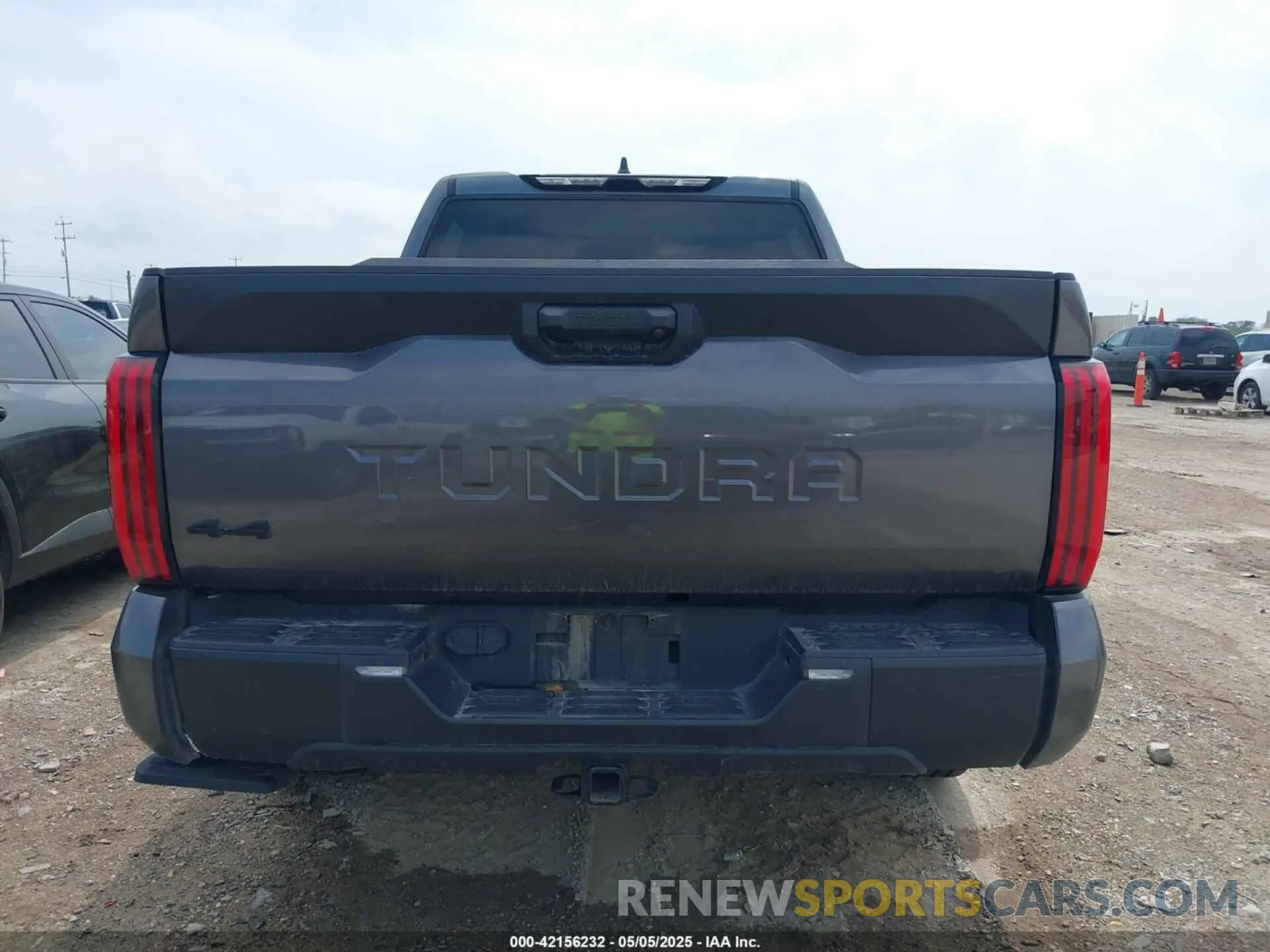 16 Photograph of a damaged car 5TFLA5DB0PX109417 TOYOTA TUNDRA 2023