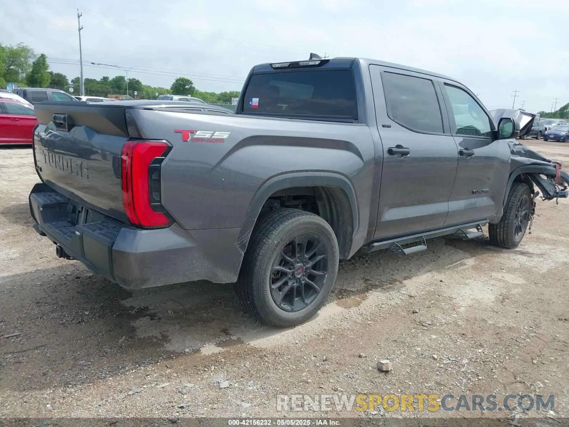 4 Photograph of a damaged car 5TFLA5DB0PX109417 TOYOTA TUNDRA 2023