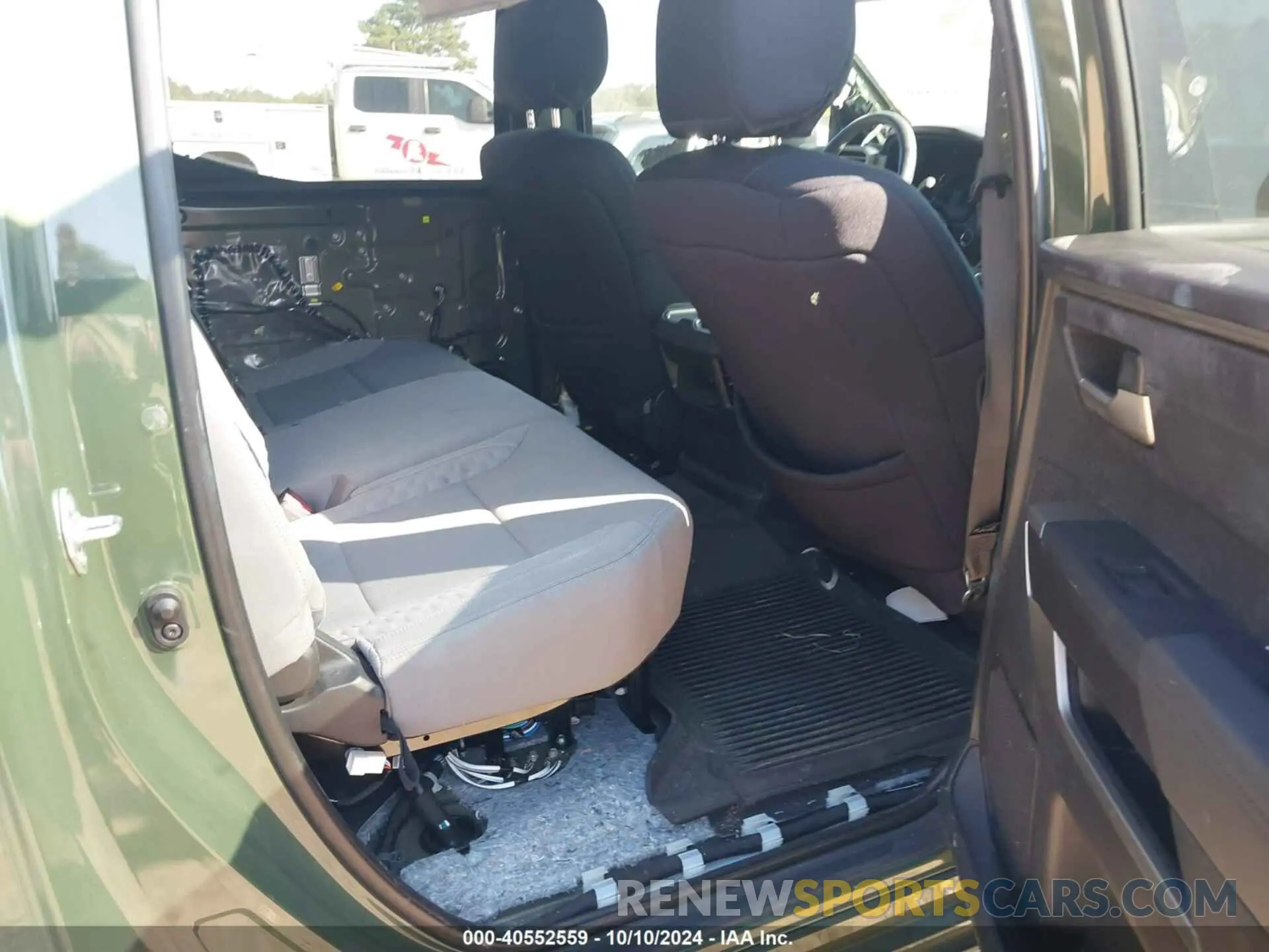 8 Photograph of a damaged car 5TFLA5DB1PX058851 TOYOTA TUNDRA 2023
