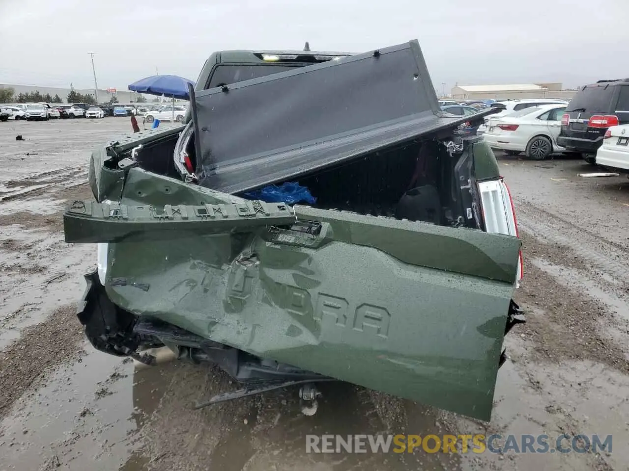6 Photograph of a damaged car 5TFLA5DB1PX108924 TOYOTA TUNDRA 2023