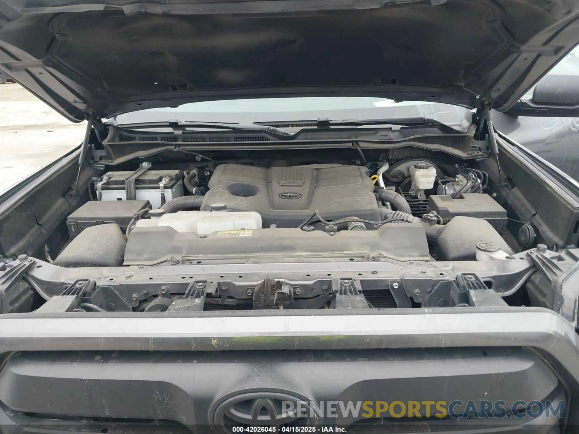 10 Photograph of a damaged car 5TFLA5DB5PX100891 TOYOTA TUNDRA 2023