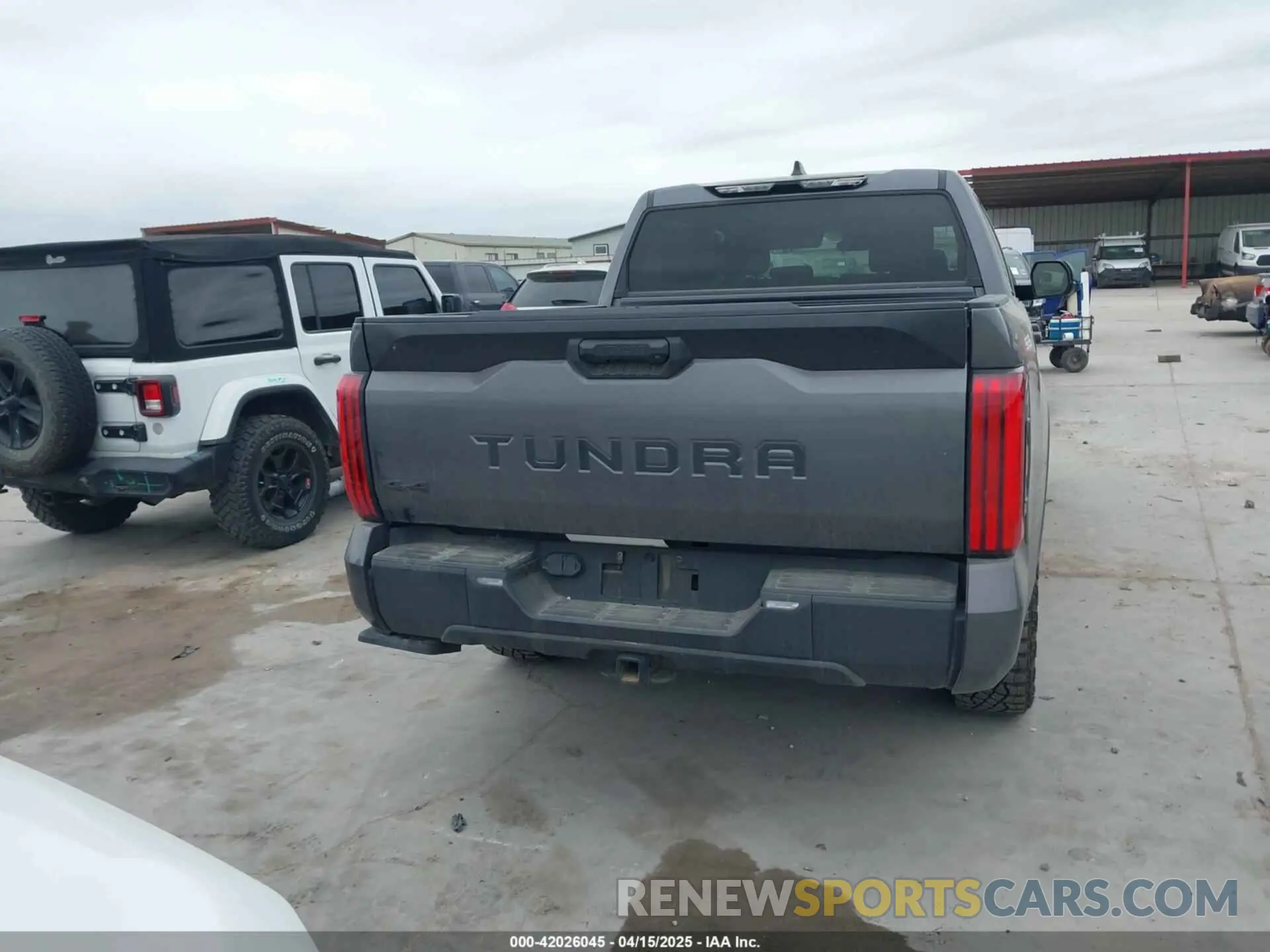 16 Photograph of a damaged car 5TFLA5DB5PX100891 TOYOTA TUNDRA 2023