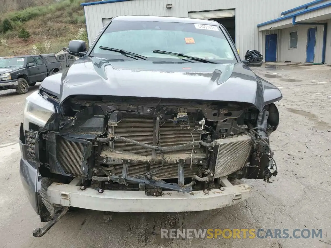 5 Photograph of a damaged car 5TFLA5DB7PX064282 TOYOTA TUNDRA 2023