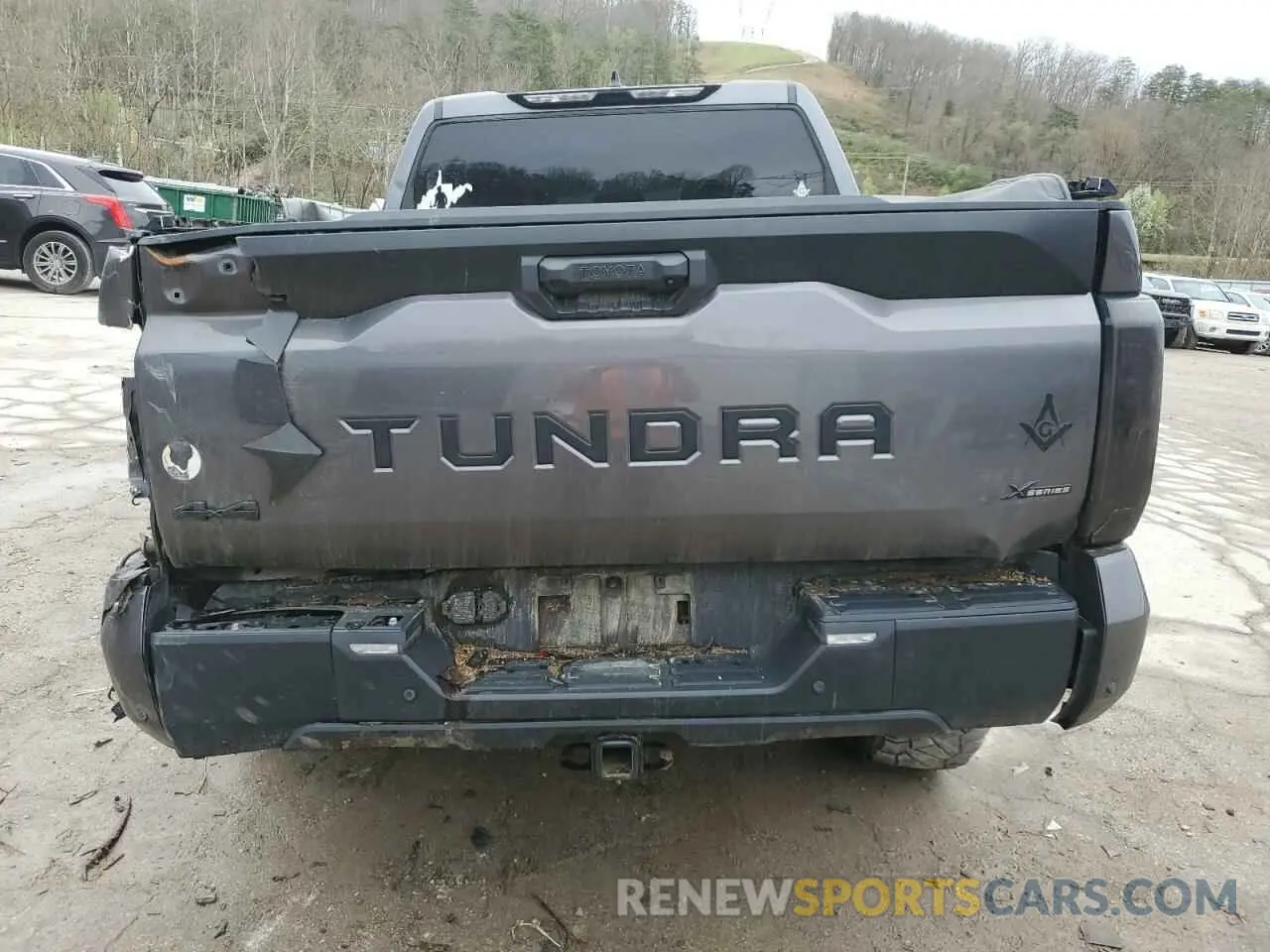 6 Photograph of a damaged car 5TFLA5DB7PX064282 TOYOTA TUNDRA 2023