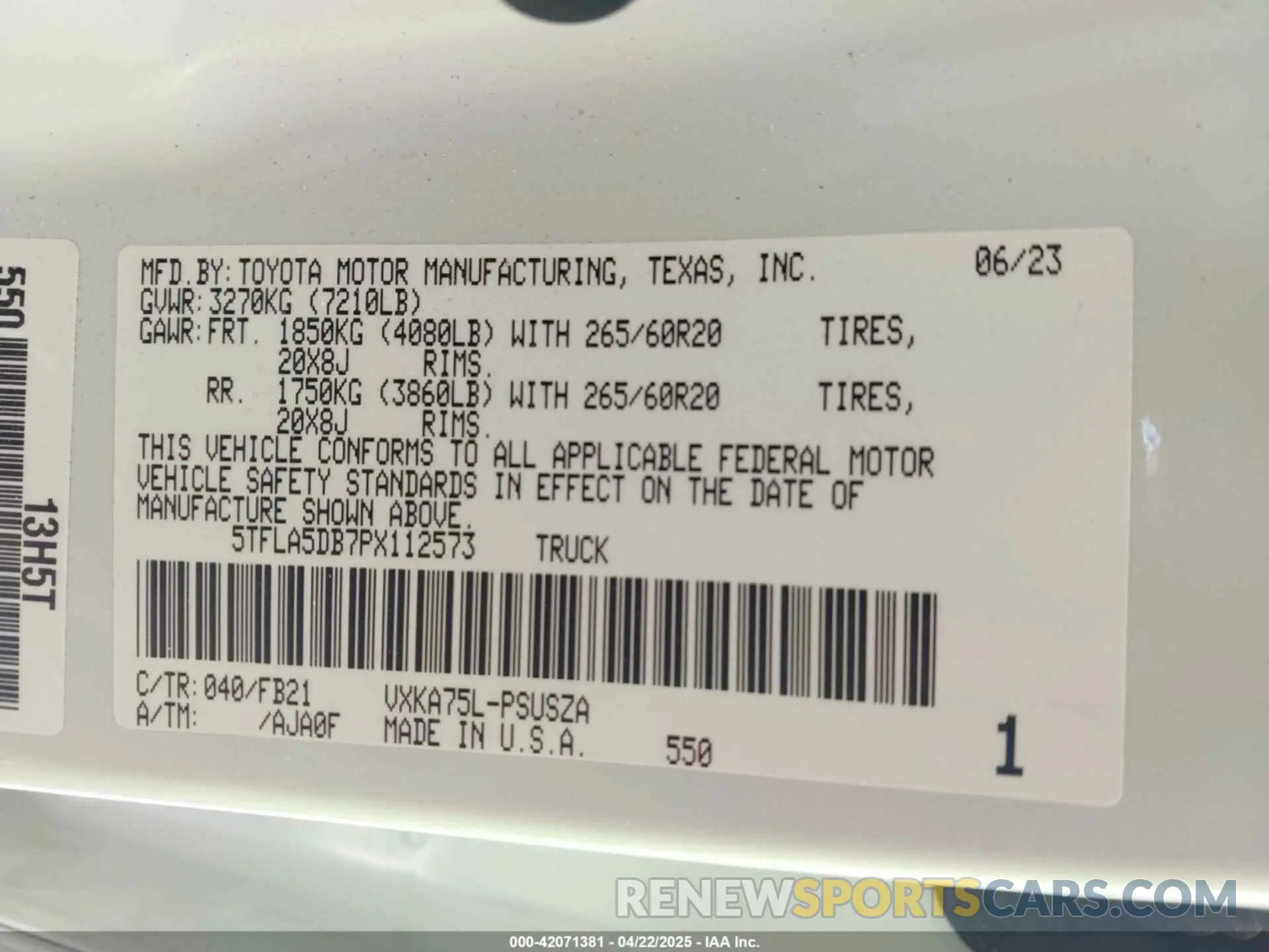 9 Photograph of a damaged car 5TFLA5DB7PX112573 TOYOTA TUNDRA 2023