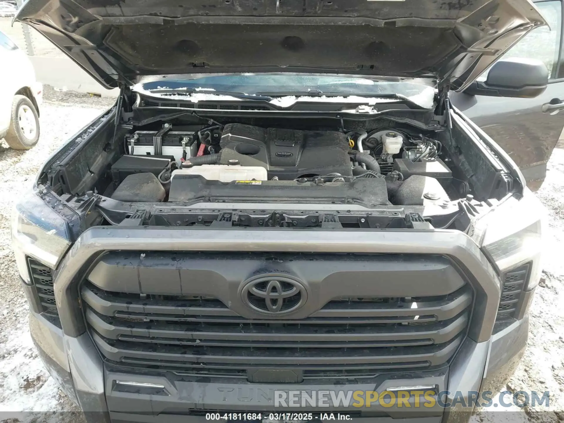 10 Photograph of a damaged car 5TFLA5DB8PX084170 TOYOTA TUNDRA 2023