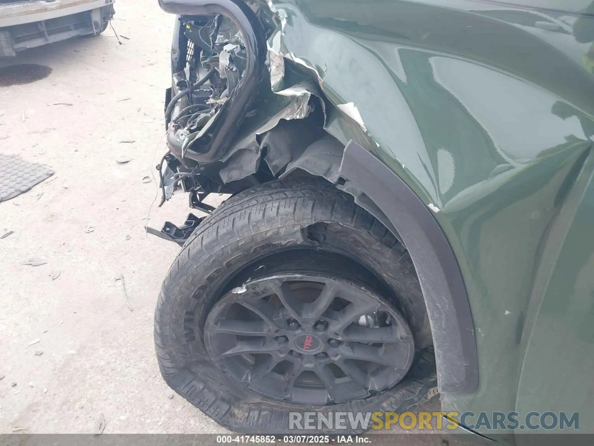 6 Photograph of a damaged car 5TFLA5DB9PX077406 TOYOTA TUNDRA 2023