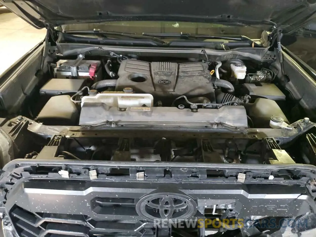 11 Photograph of a damaged car 5TFLA5DB9PX085781 TOYOTA TUNDRA 2023