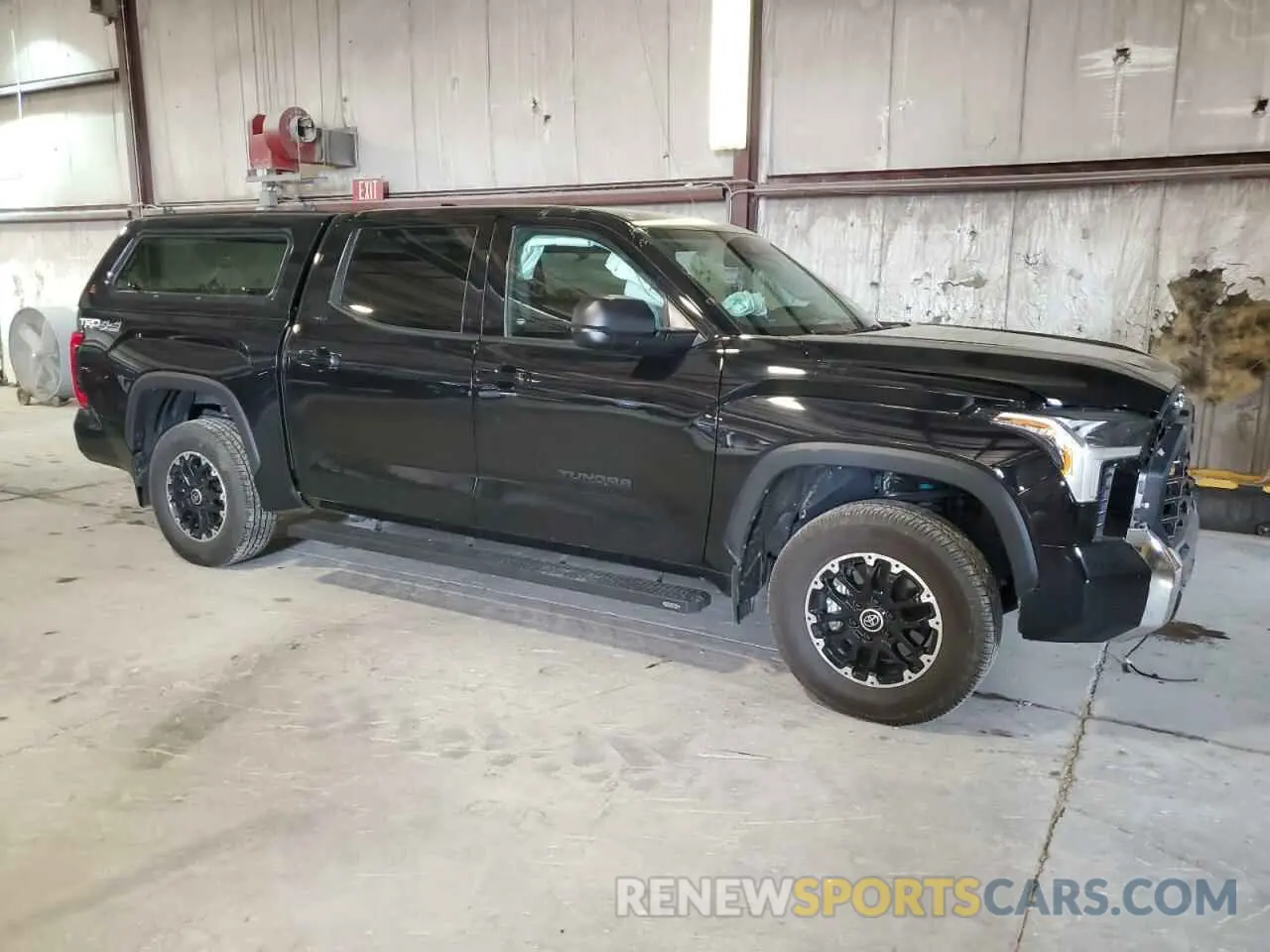 4 Photograph of a damaged car 5TFLA5DB9PX085781 TOYOTA TUNDRA 2023