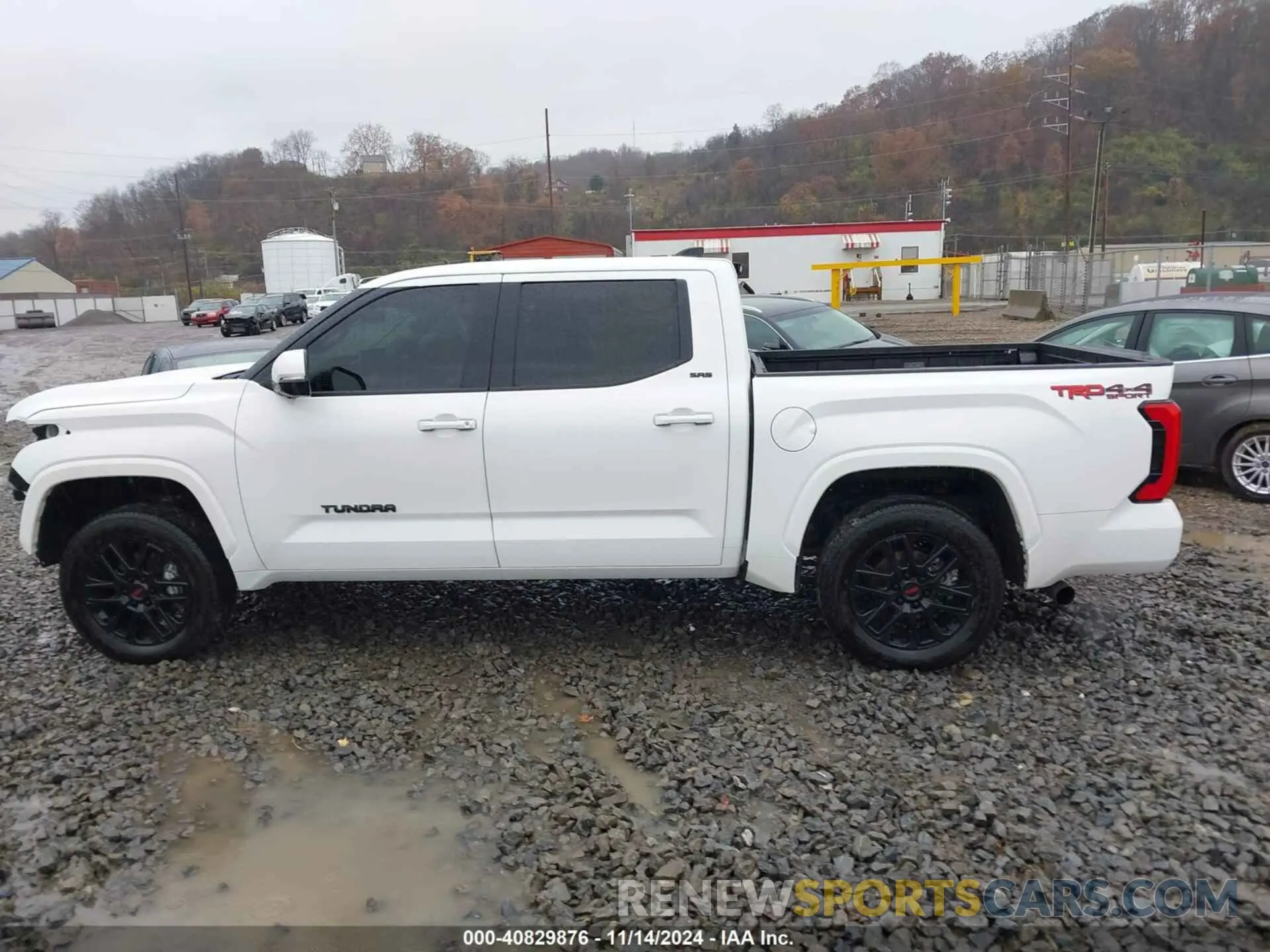 14 Photograph of a damaged car 5TFLA5DB9PX107343 TOYOTA TUNDRA 2023