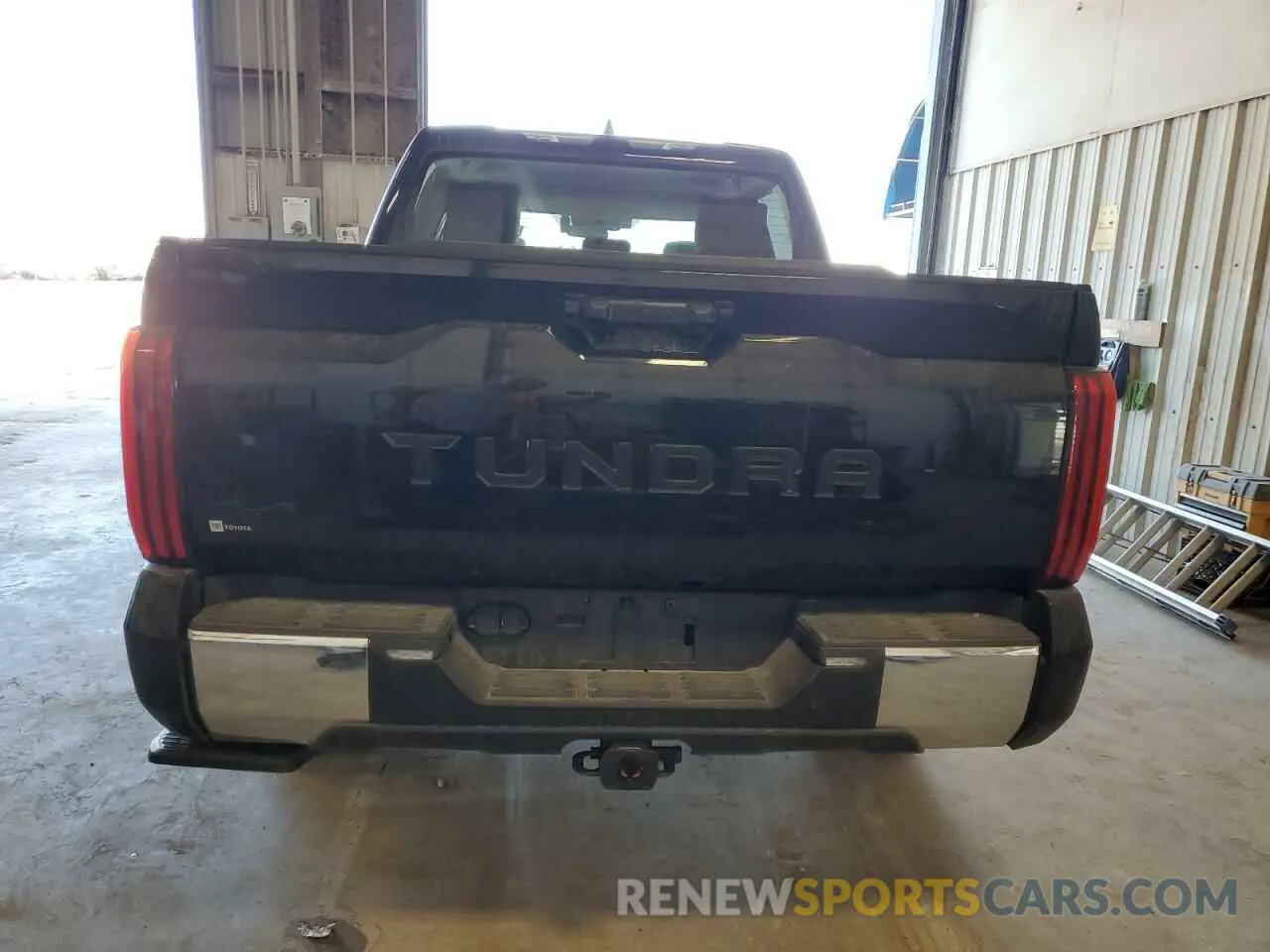 6 Photograph of a damaged car 5TFLA5DB9PX128872 TOYOTA TUNDRA 2023