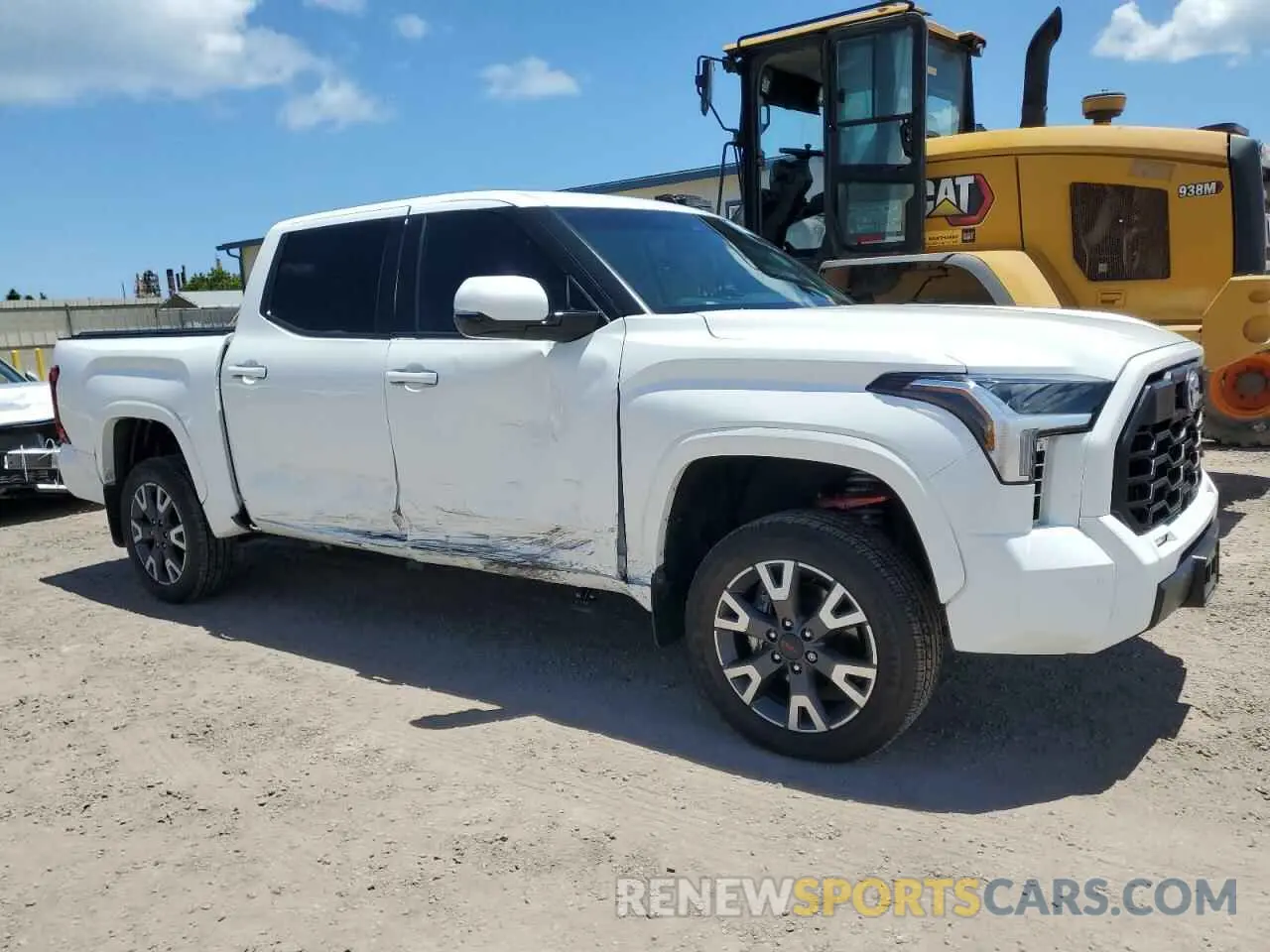 4 Photograph of a damaged car 5TFLA5DBXPX062395 TOYOTA TUNDRA 2023