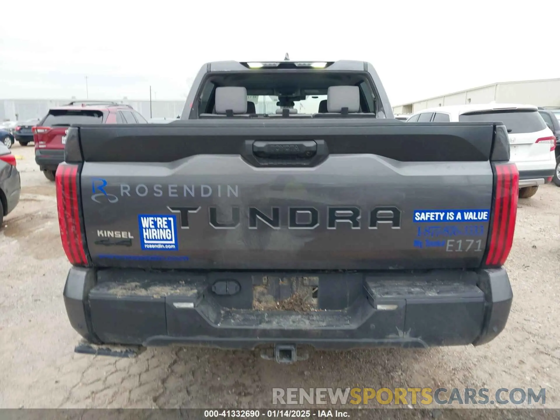 16 Photograph of a damaged car 5TFLA5DBXPX076376 TOYOTA TUNDRA 2023