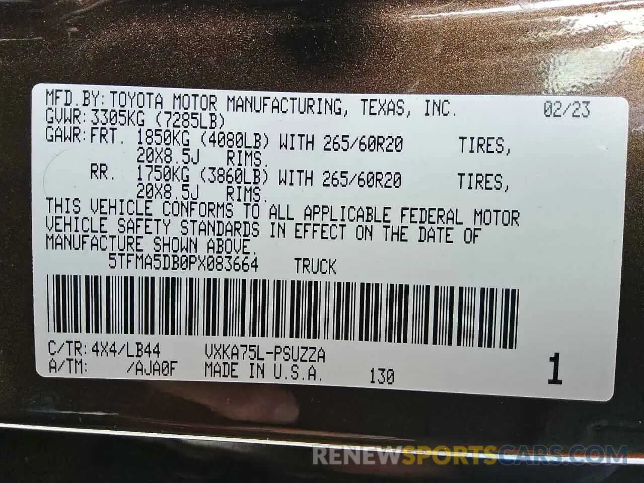 12 Photograph of a damaged car 5TFMA5DB0PX083664 TOYOTA TUNDRA 2023