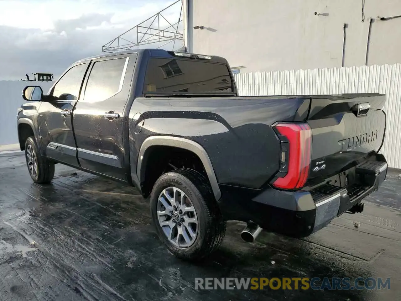2 Photograph of a damaged car 5TFMA5DB1PX079400 TOYOTA TUNDRA 2023
