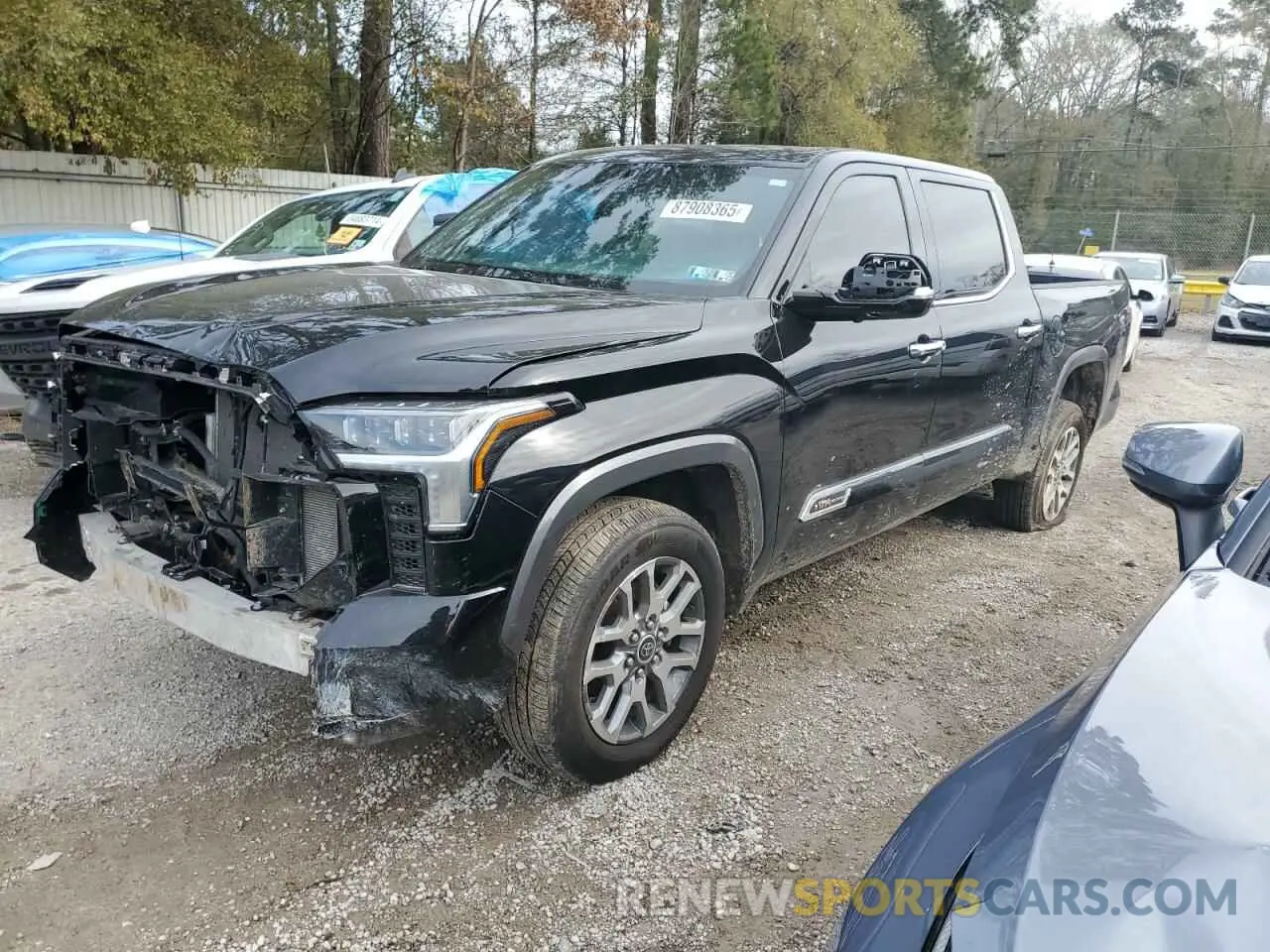 1 Photograph of a damaged car 5TFMA5DB5PX124208 TOYOTA TUNDRA 2023