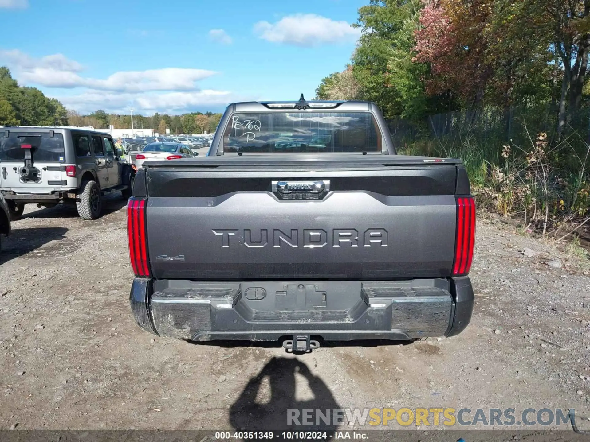 15 Photograph of a damaged car 5TFMA5DB7PX090031 TOYOTA TUNDRA 2023