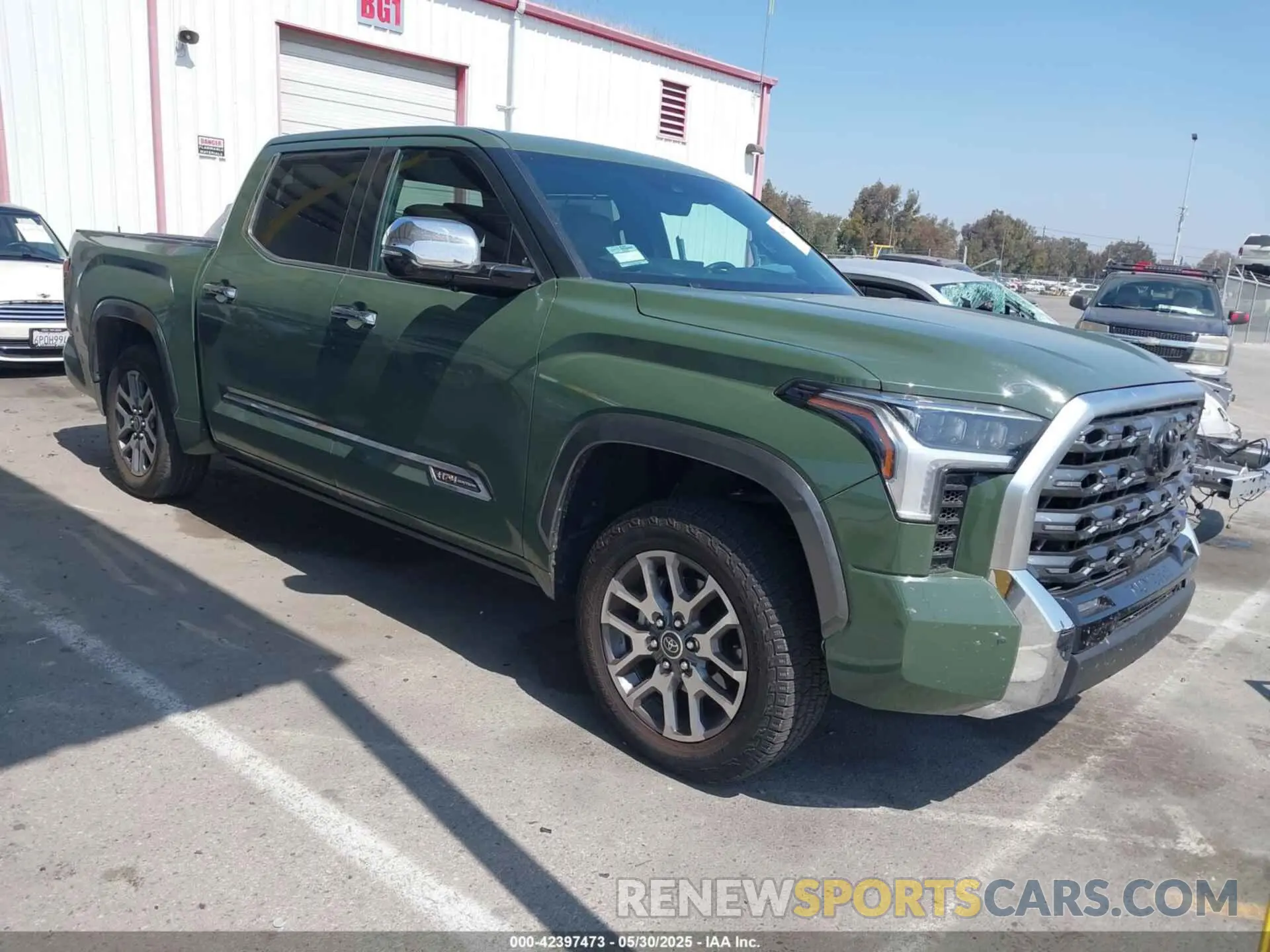1 Photograph of a damaged car 5TFMA5DB7PX113095 TOYOTA TUNDRA 2023