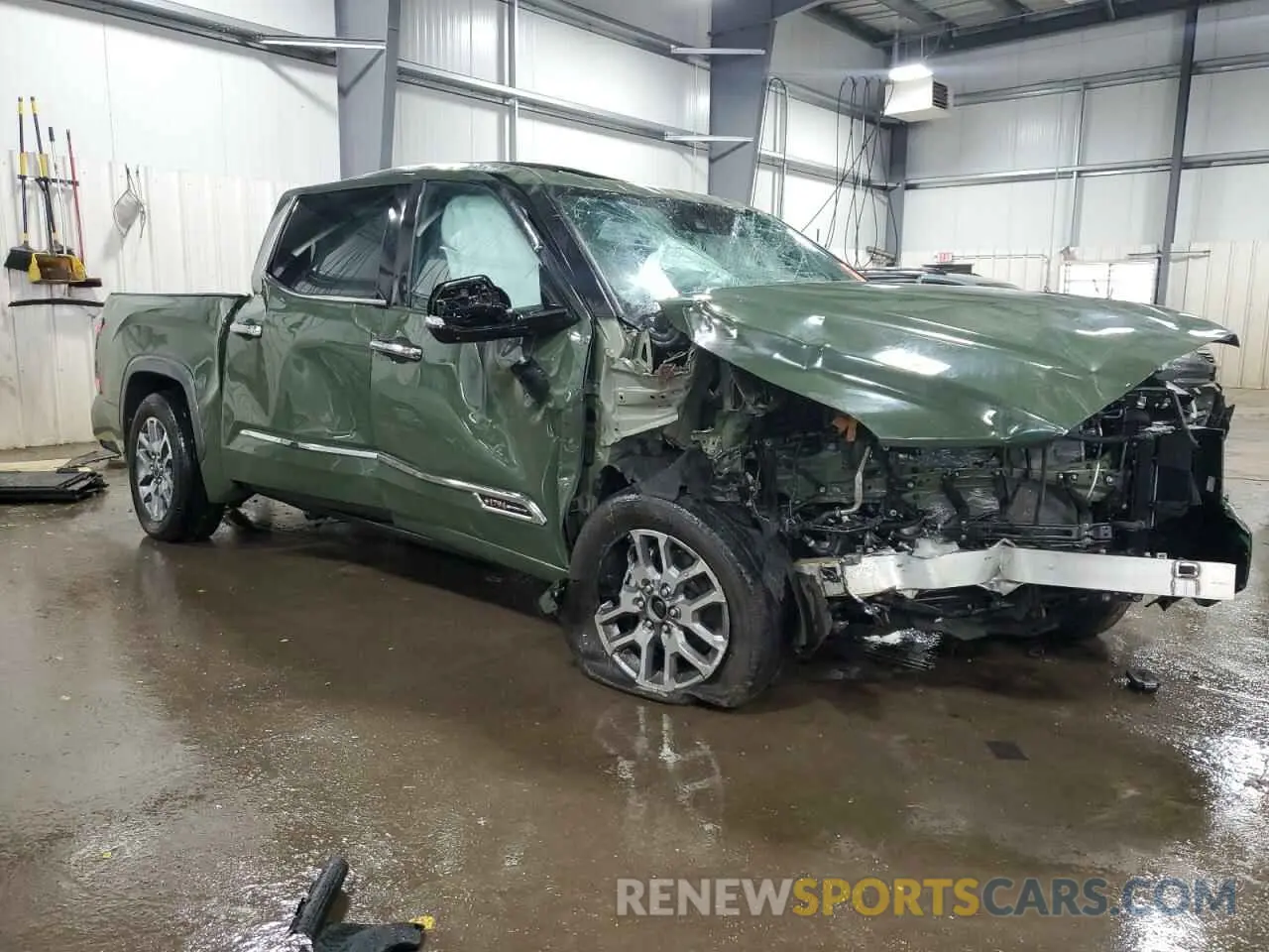 4 Photograph of a damaged car 5TFMA5DB9PX117651 TOYOTA TUNDRA 2023