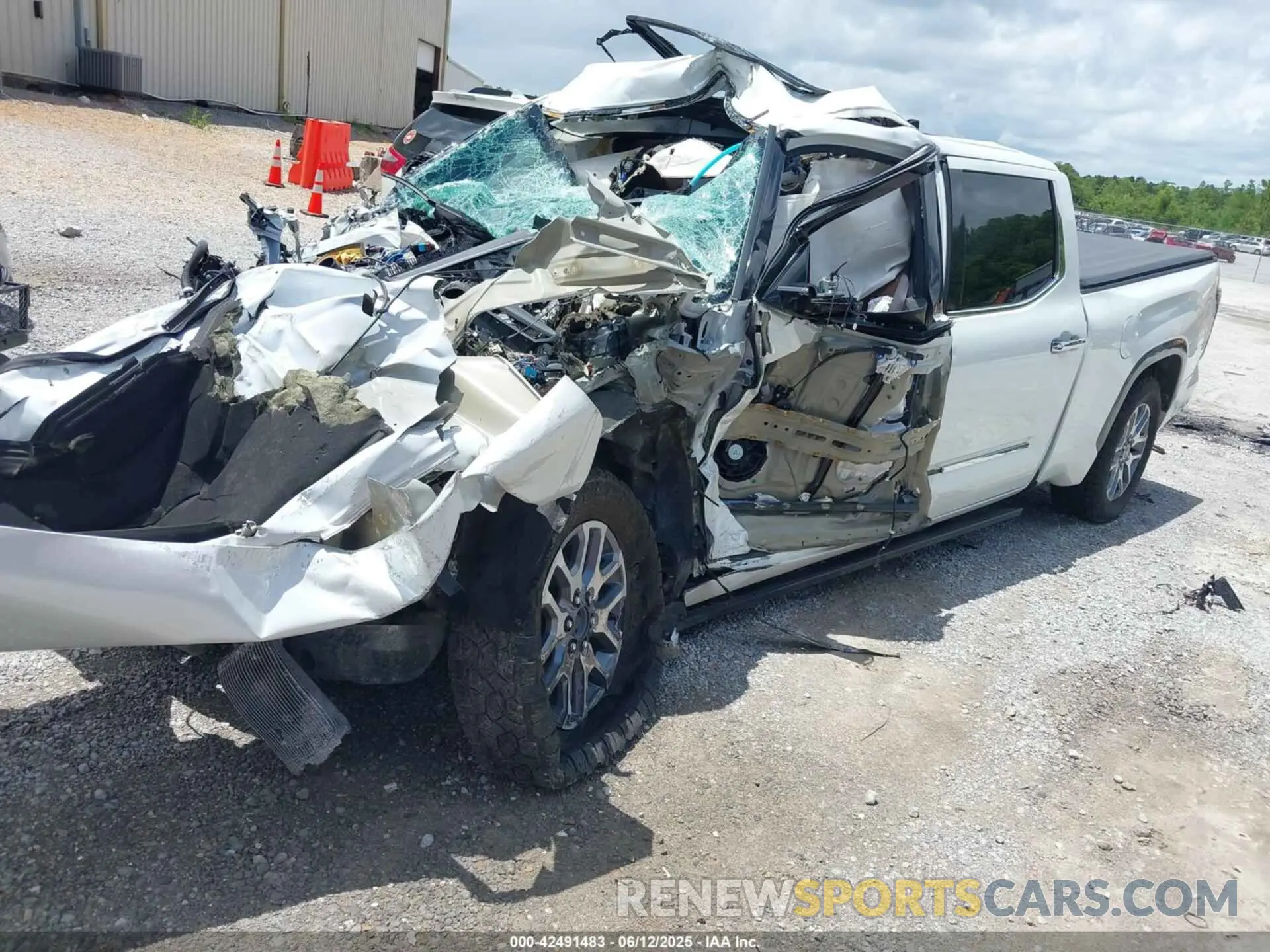 2 Photograph of a damaged car 5TFMA5EC4PX012961 TOYOTA TUNDRA 2023