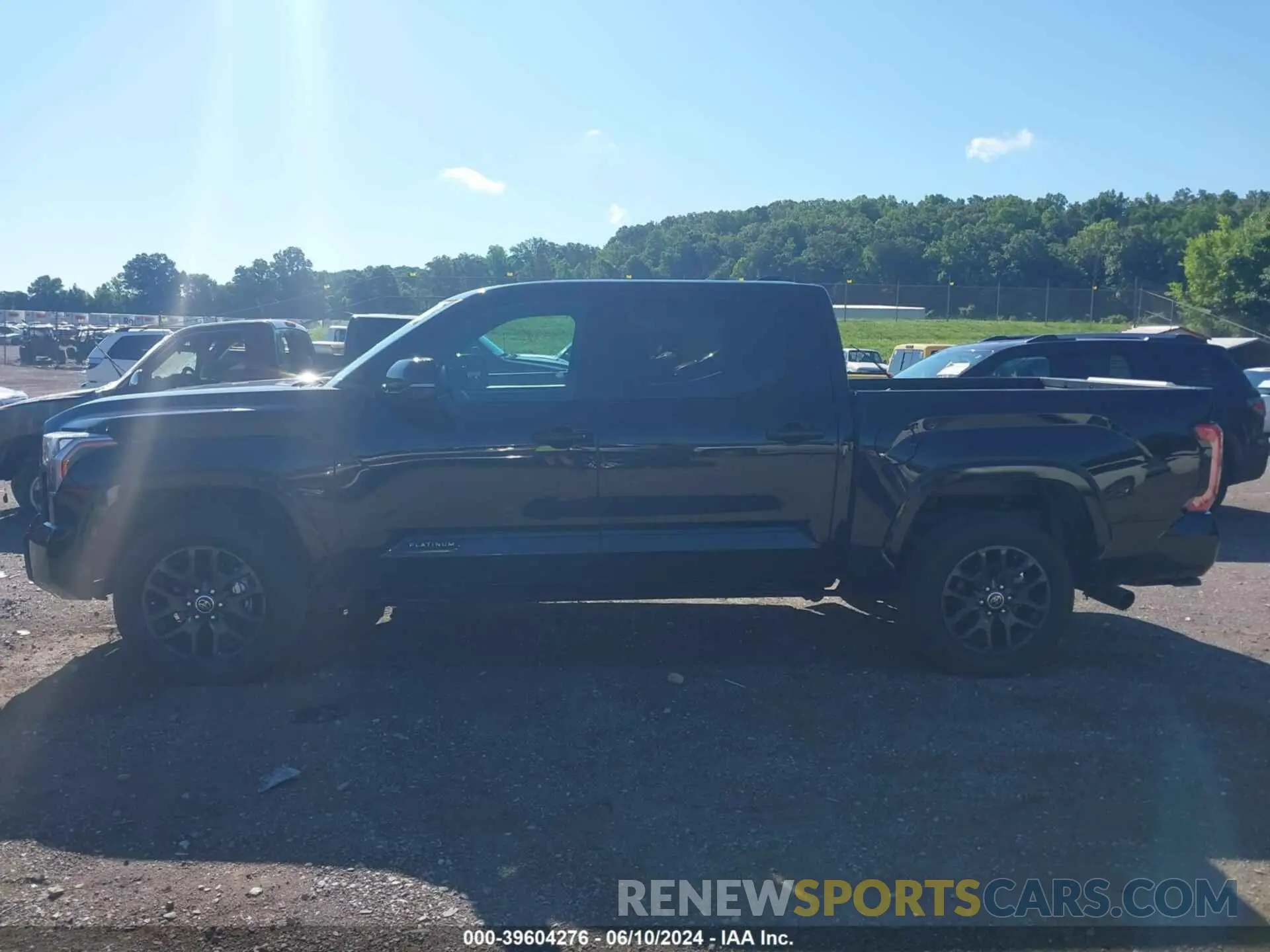 15 Photograph of a damaged car 5TFNA5DB3PX080827 TOYOTA TUNDRA 2023