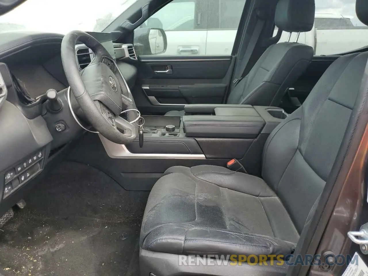 7 Photograph of a damaged car 5TFNA5DB9PX089256 TOYOTA TUNDRA 2023